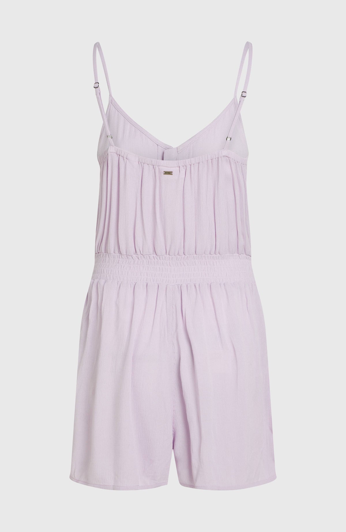 Romper mit Knöpfen und schmalen Trägern für Damen, lila, freigestellt von hinten mit kleinem Metall-Logo