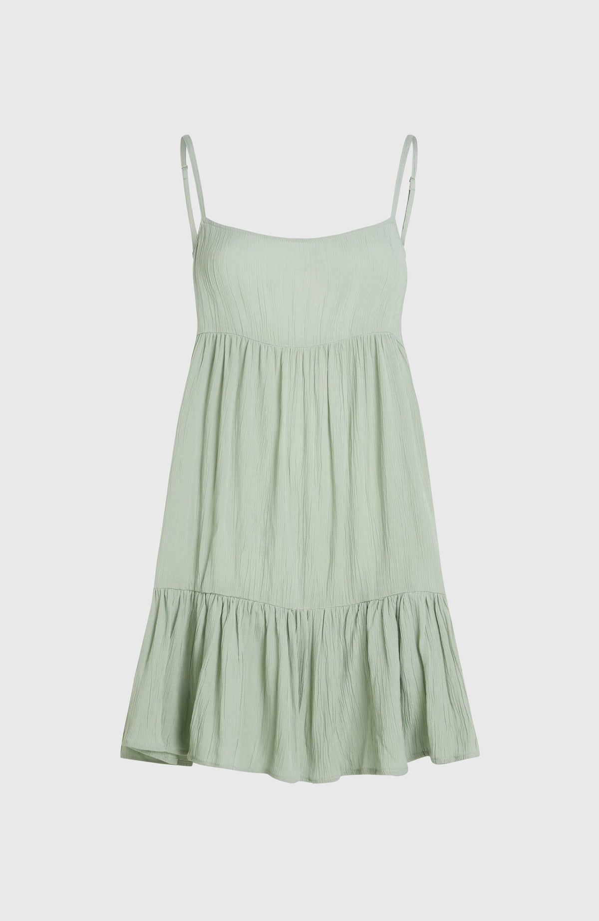 Grünes Rilee Kurzkleid für Damen, freigestellt von vorne mit Spaghettiträgern und Stufensaum