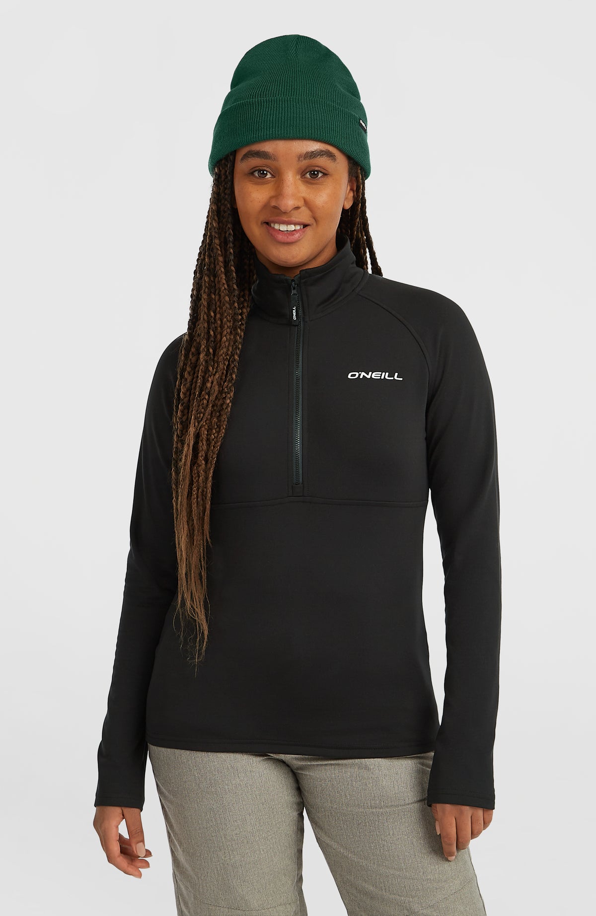 O'Neill FWC'Cruz Fleecepullover für Damen, schwarz, Vorderansicht am Model mit kurzem Reißverschluss