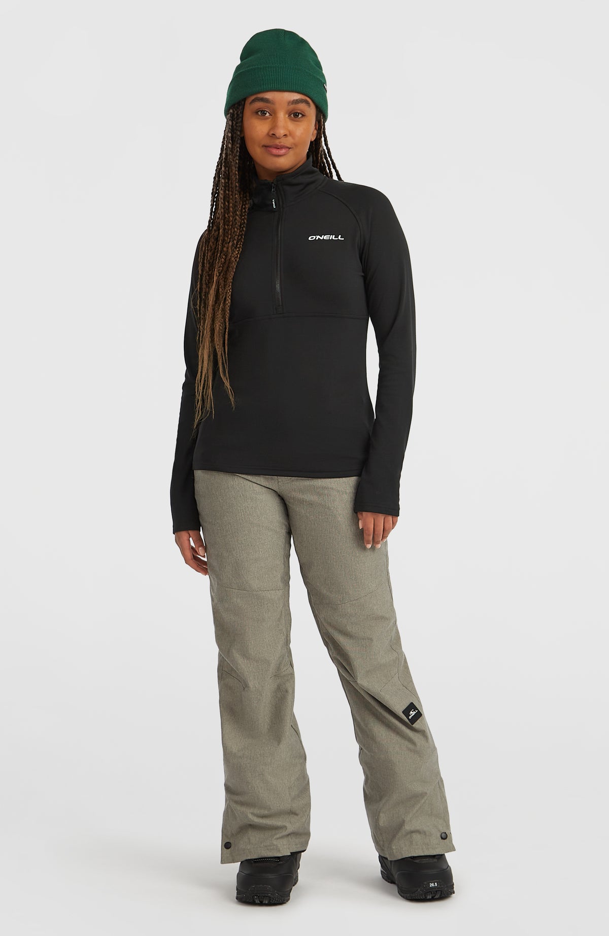 FWC'Cruz Fleecepullover für Damen, schwarz, Ganzkörperansicht am Model