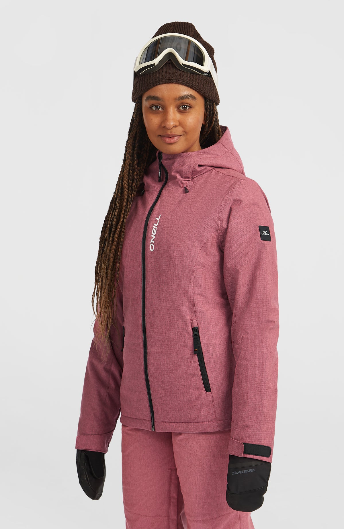 FWC'Cruz Melange Skijacke für Damen, pink, Halbprofil-Ansicht am Model mit seitlichen Reißverschlusstaschen