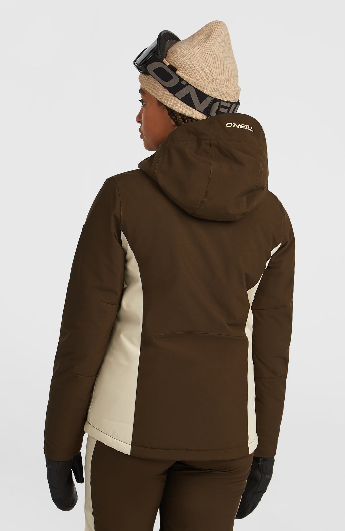 FWC'Cruz Duo Skijacke für Damen, braun, Rückansicht am Model mit Kapuze und Logo-Print