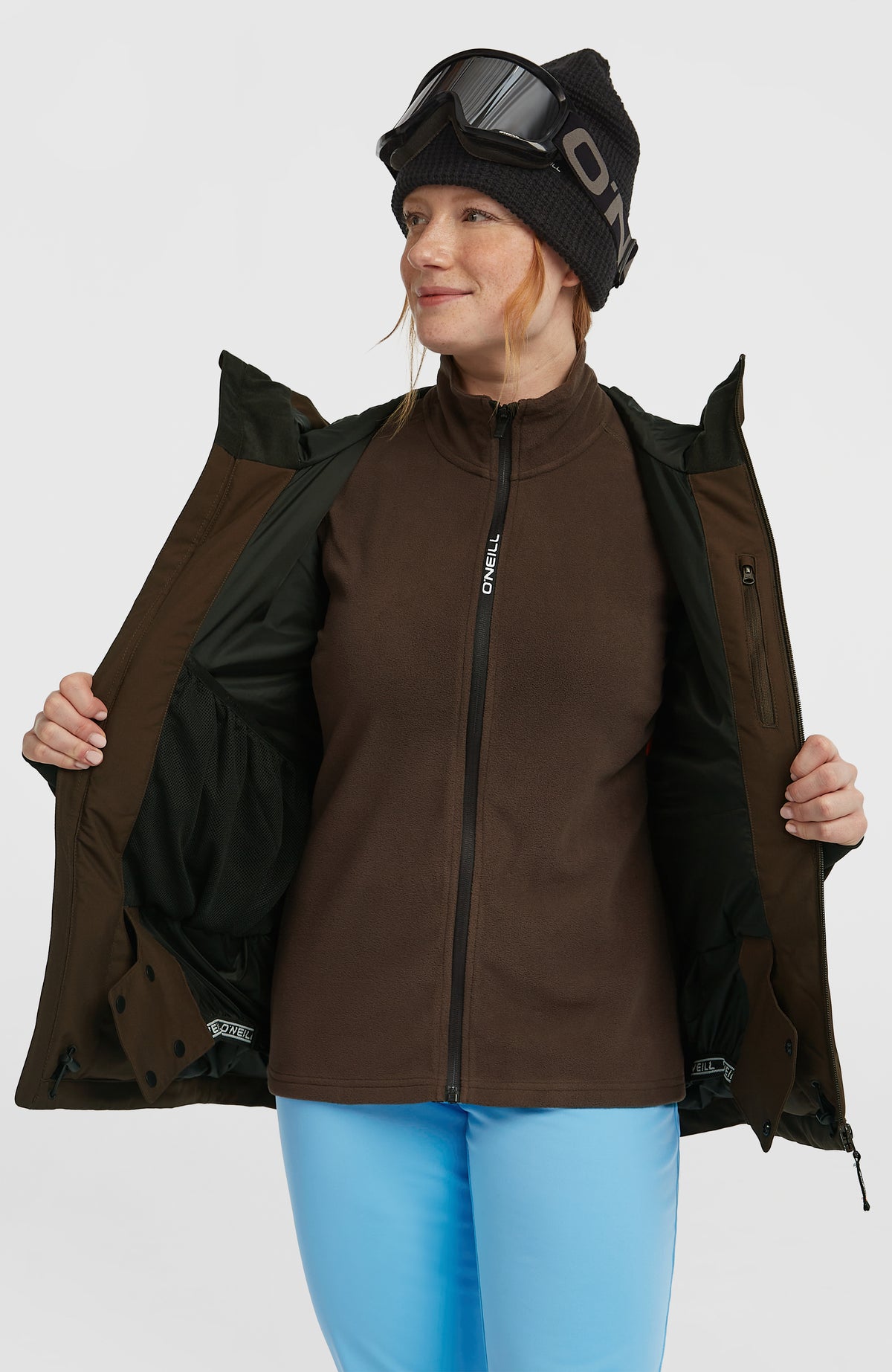 FWC'Cruz Skijacke für Damen, braun, geöffnete Vorderansicht am Model mit Blick auf das Innenfutter