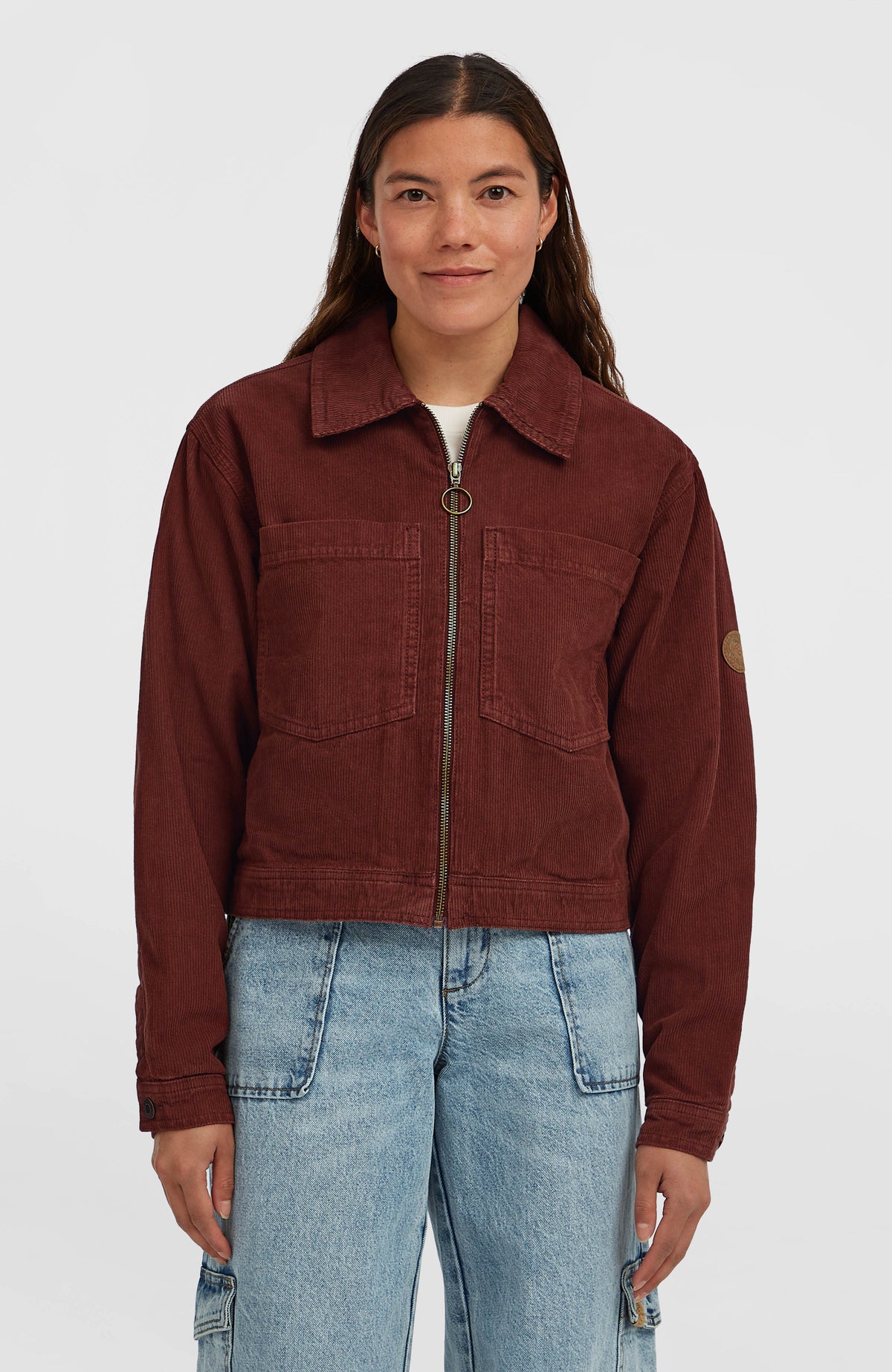 O'Neill O'Riginals Cordjacke für Damen, braun, Vorderansicht, getragen am Model