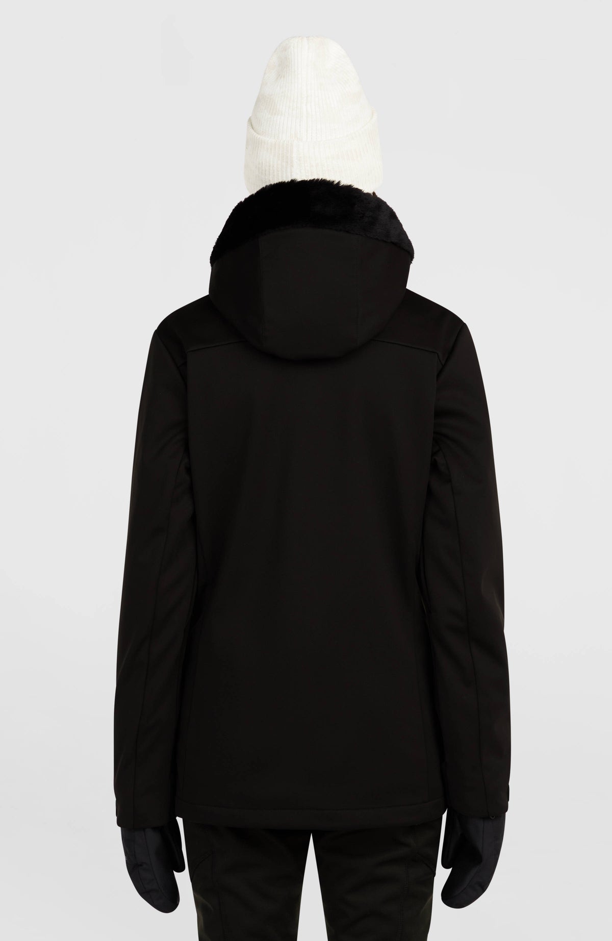 FWC'Cruz Softshell-Skijacke für Damen, schwarz, Rückansicht mit geschlossener Kapuze am Model