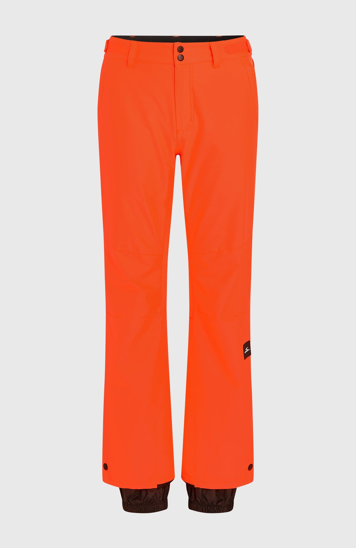Rote FWC'Cruz Slim Skihose für Damen, freigestellt von vorne mit sichtbarem Schneefang