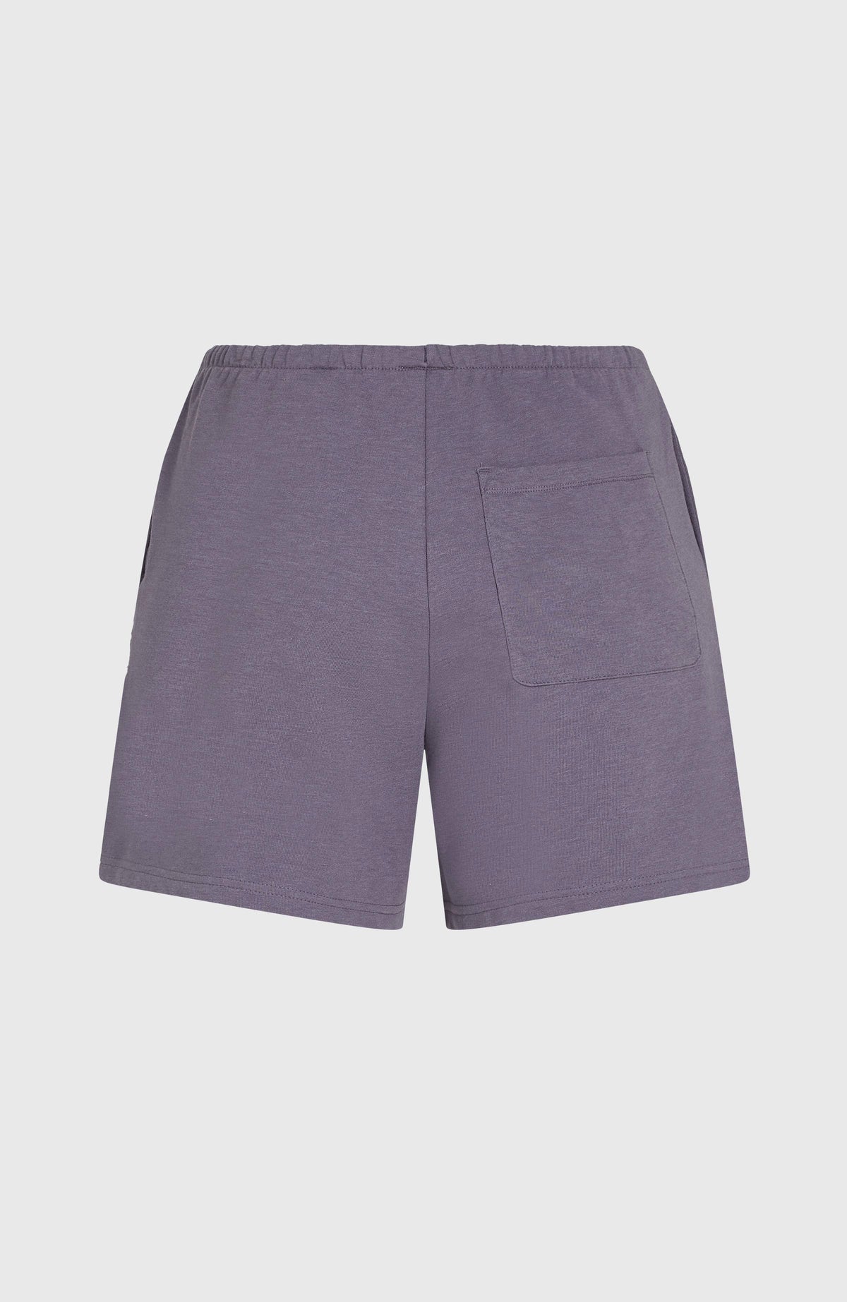 Lila Essentials O'Neill Script Sweatshorts für Damen, flach liegend von hinten mit Gesäßtasche