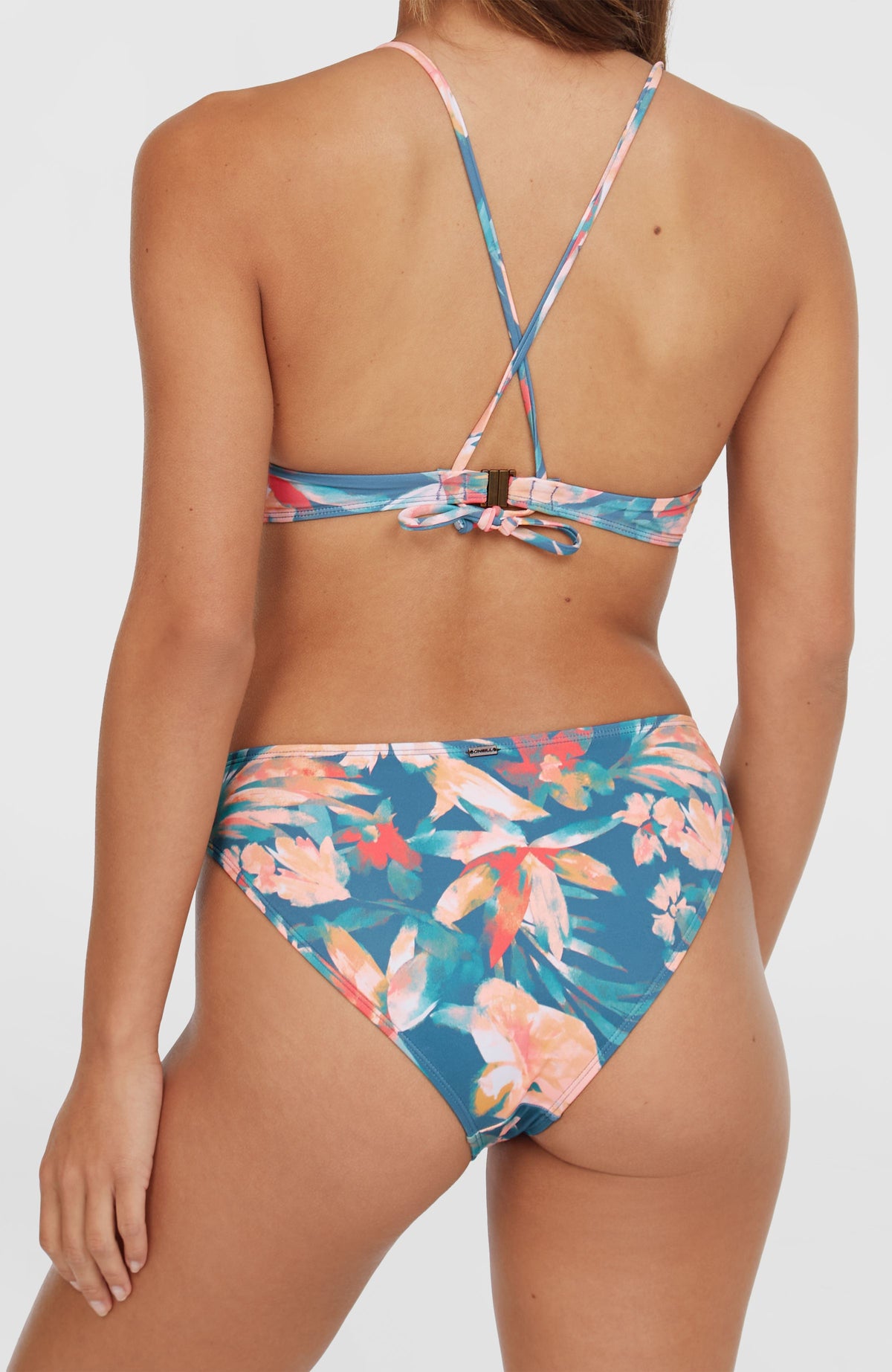 O'Neill Rita Bikinihose für Damen, blau mit Blumenmuster in Rosa und Türkis, Rückansicht am Model
