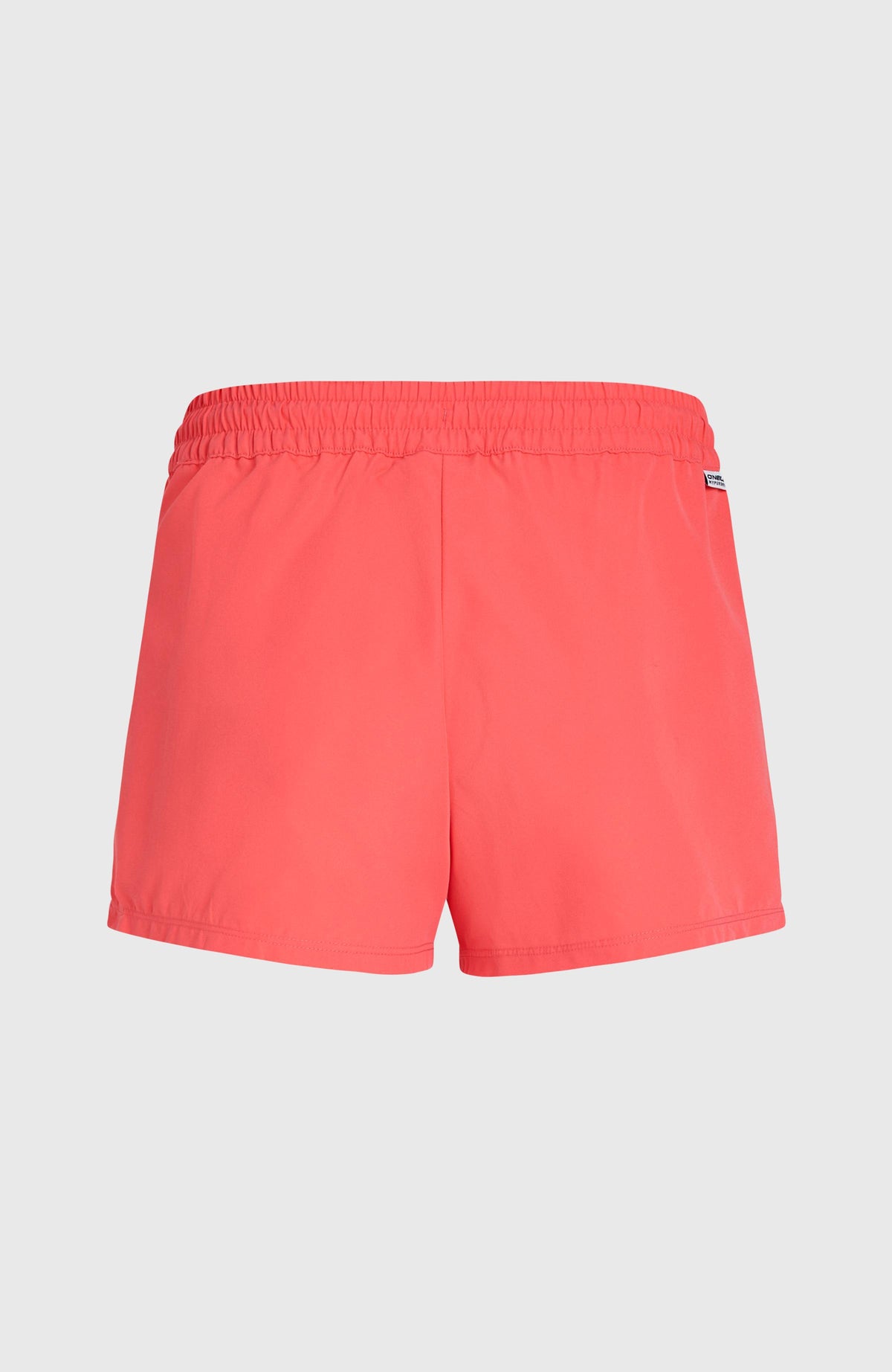Essentials 12'' Badeshorts für Damen, pink, flach liegend von hinten mit elastischem Bund und Logo-Label