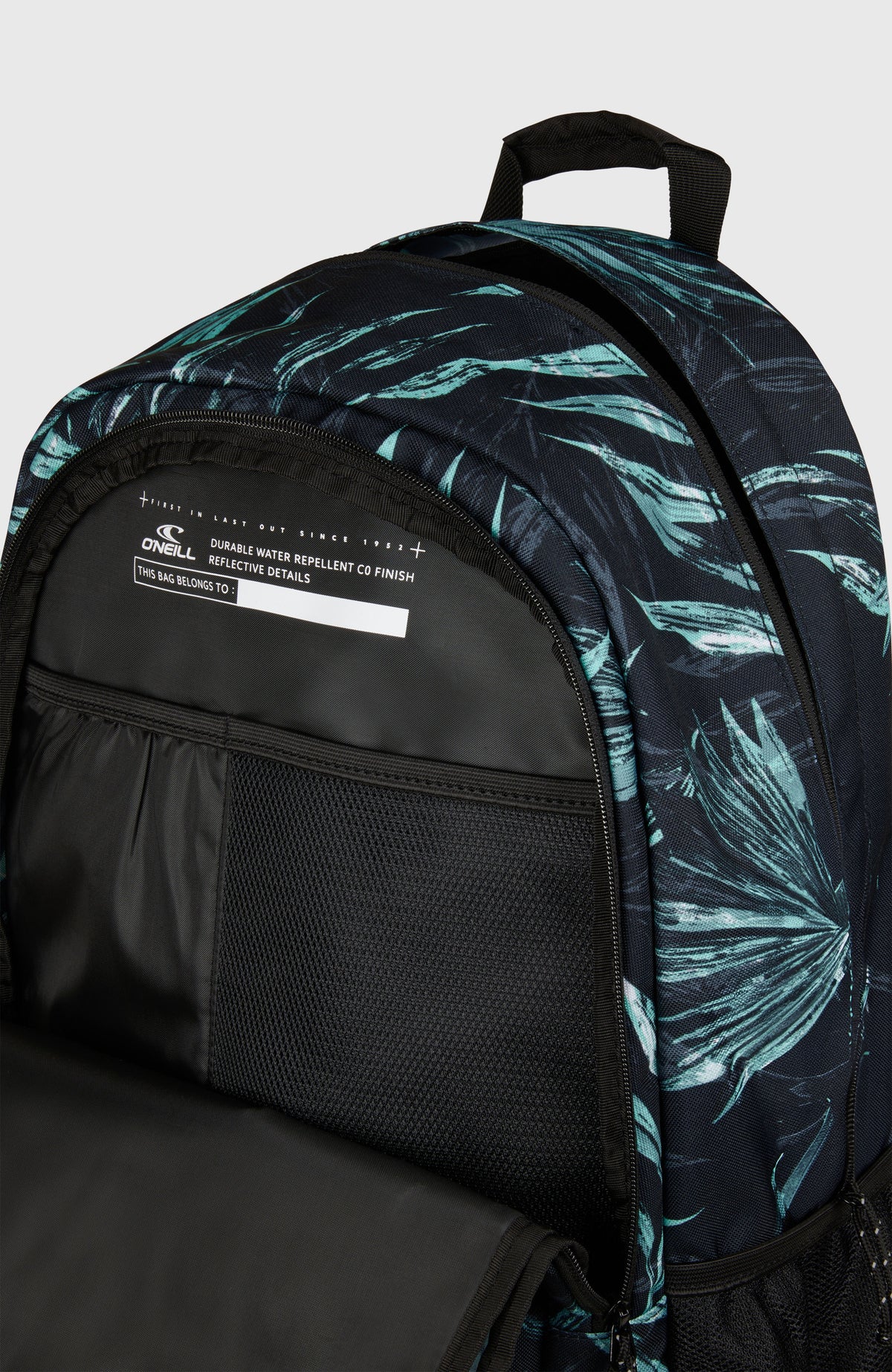 Boarder Rucksack für Herren, blau mit Palmenmuster in Grün, Nahaufnahme des geöffneten Hauptfachs