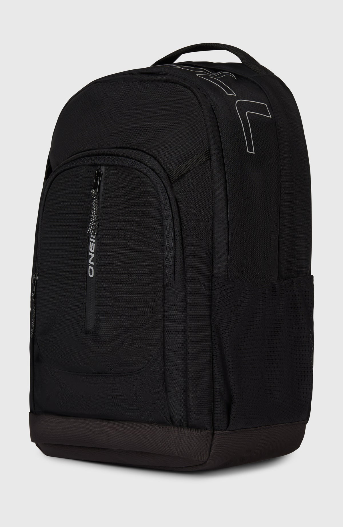President 26L Rucksack für Herren, schwarz, freigestellt von schräg vorne mit seitlicher Netztasche