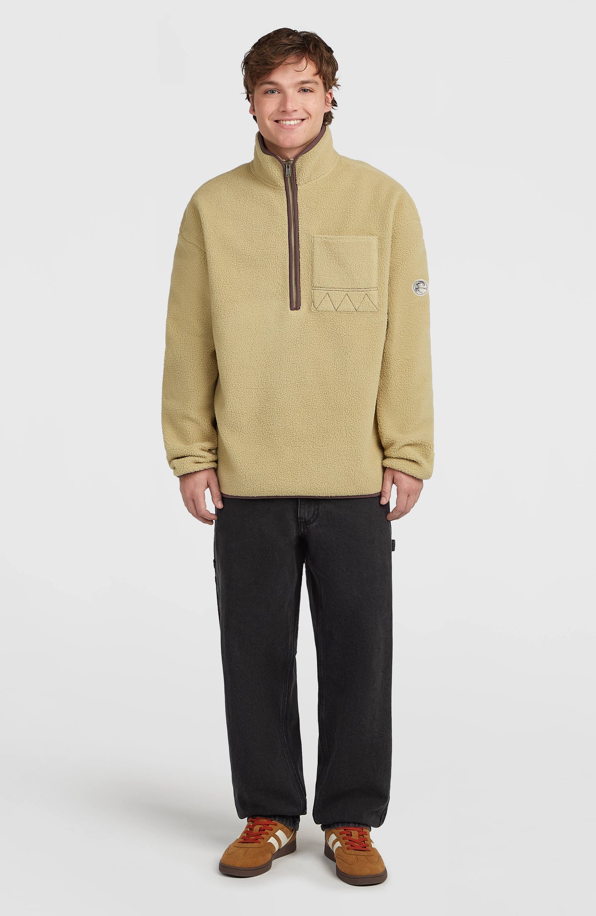 O'Riginals Fleecepullover für Herren, beige, frontale Ganzkörperansicht am Model