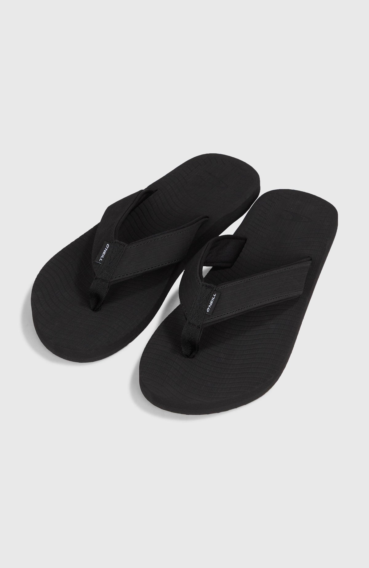 O'Neill Koosh Sandalen für Herren, schwarz, freigestellt von schräg oben mit strukturiertem Fußbett