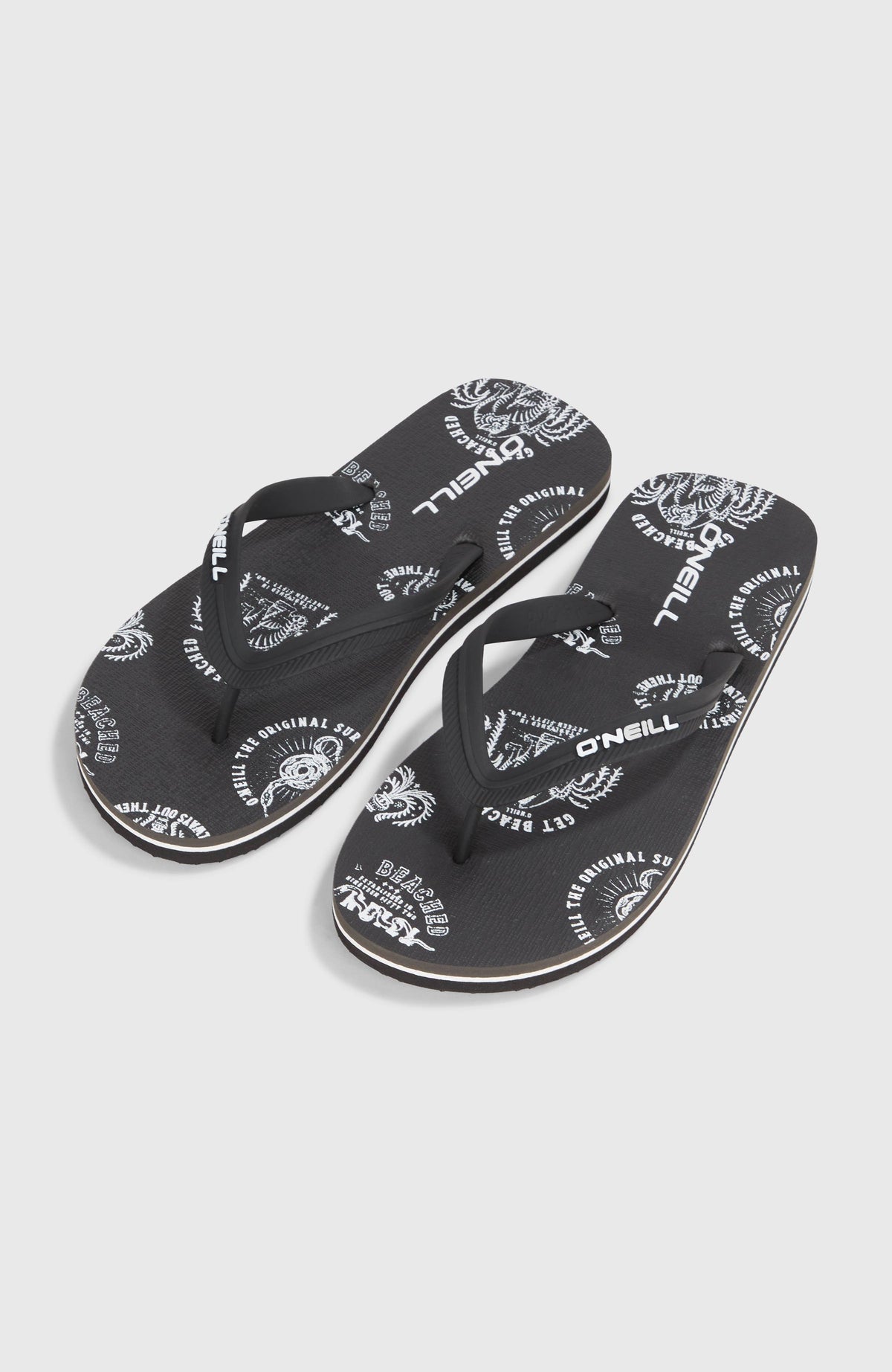 O'Neill Profile Graphic Sandalen für Herren, schwarz mit Grafik-Print in Weiß, Paar freigestellt von schräg oben