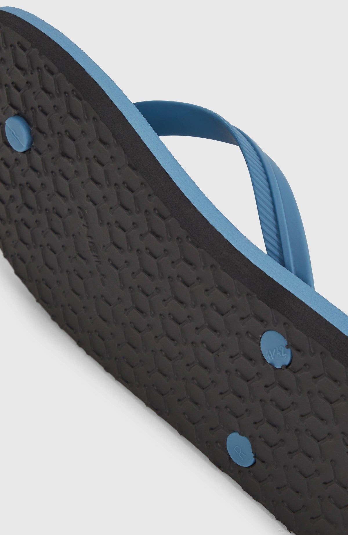 Profile Small Logo Sandalen für Herren, blau, Nahaufnahme der profilierten Laufsohle