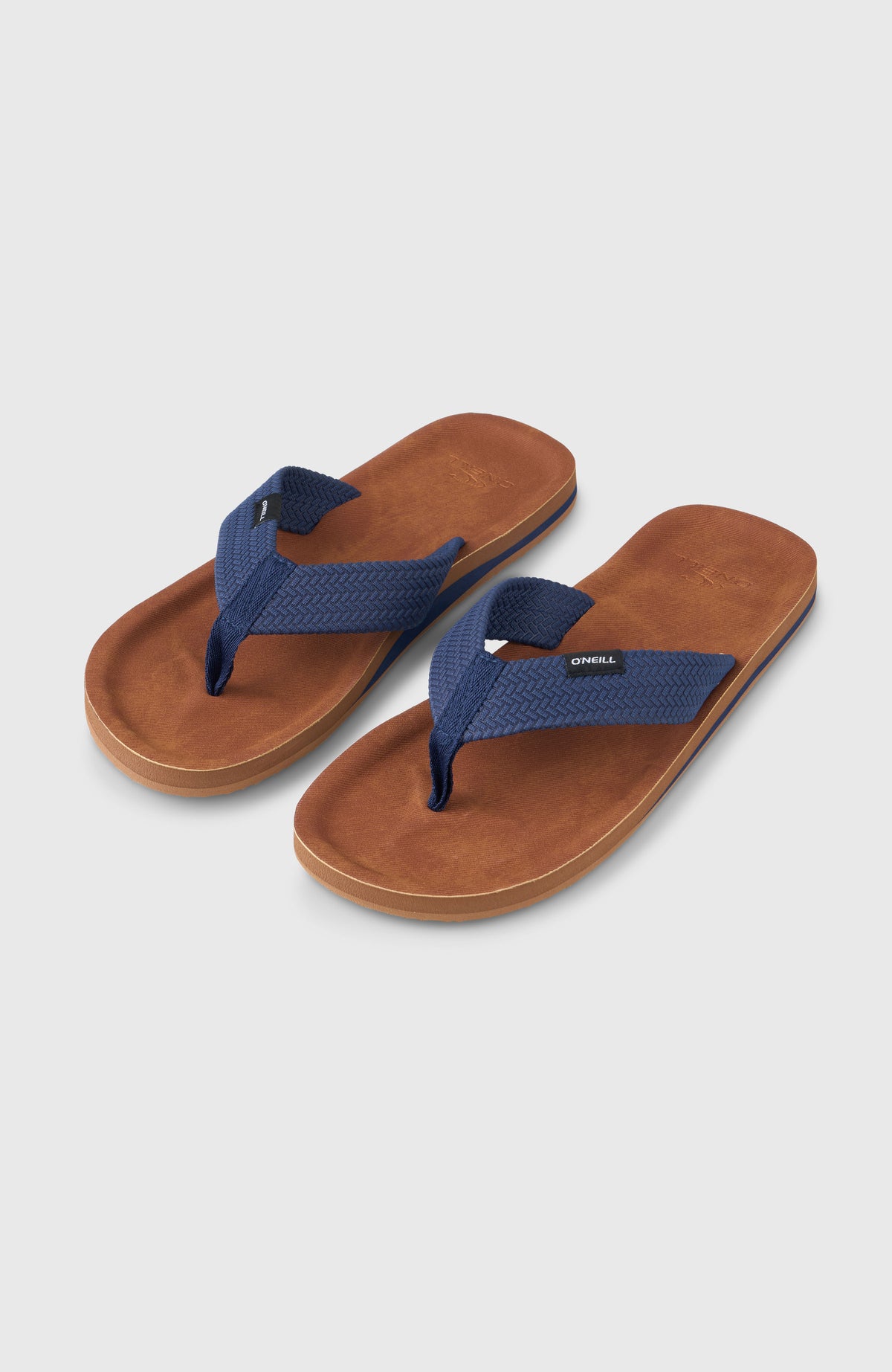 Chad Sandalen | Dijon