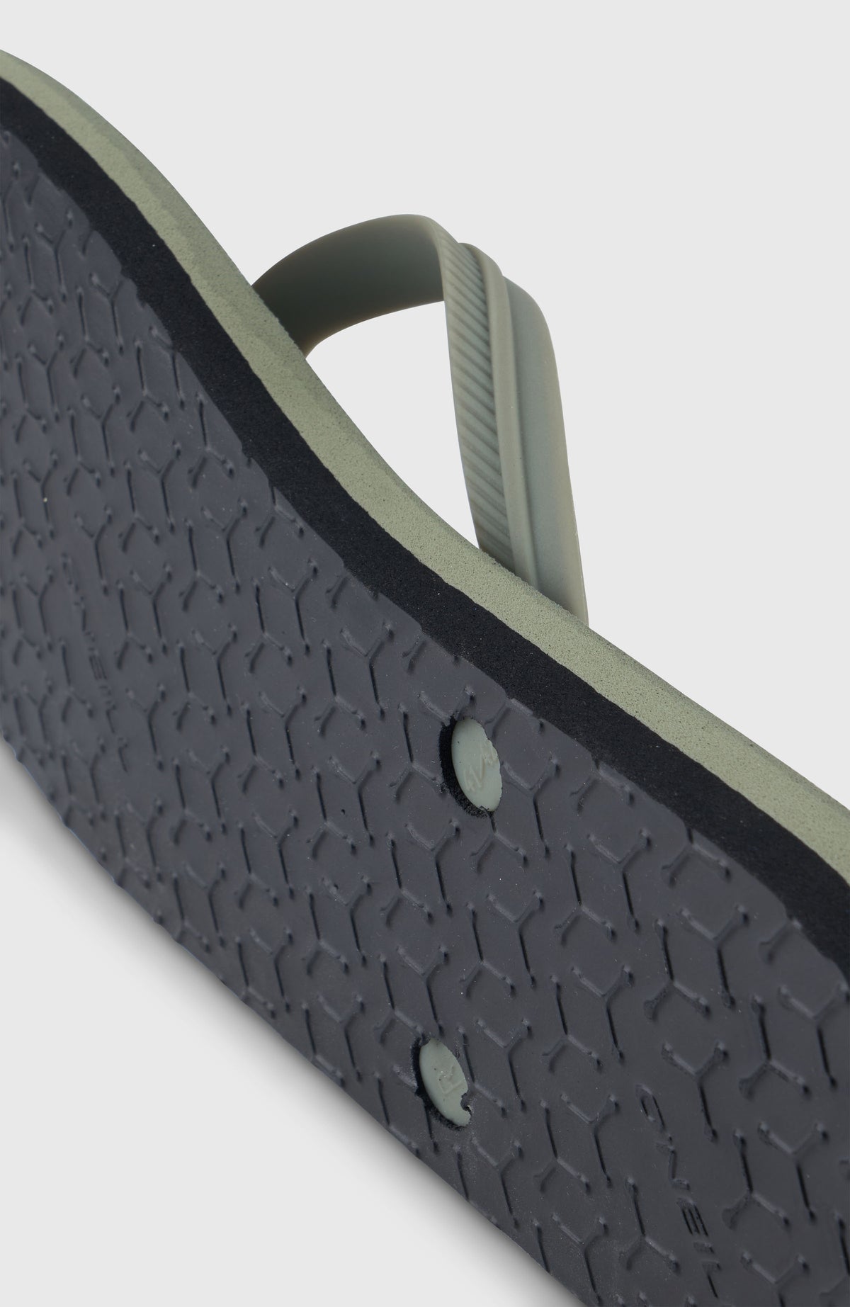 Profile Small Logo Sandalen für Herren, grün, Nahaufnahme der profilierten schwarzen Laufsohle