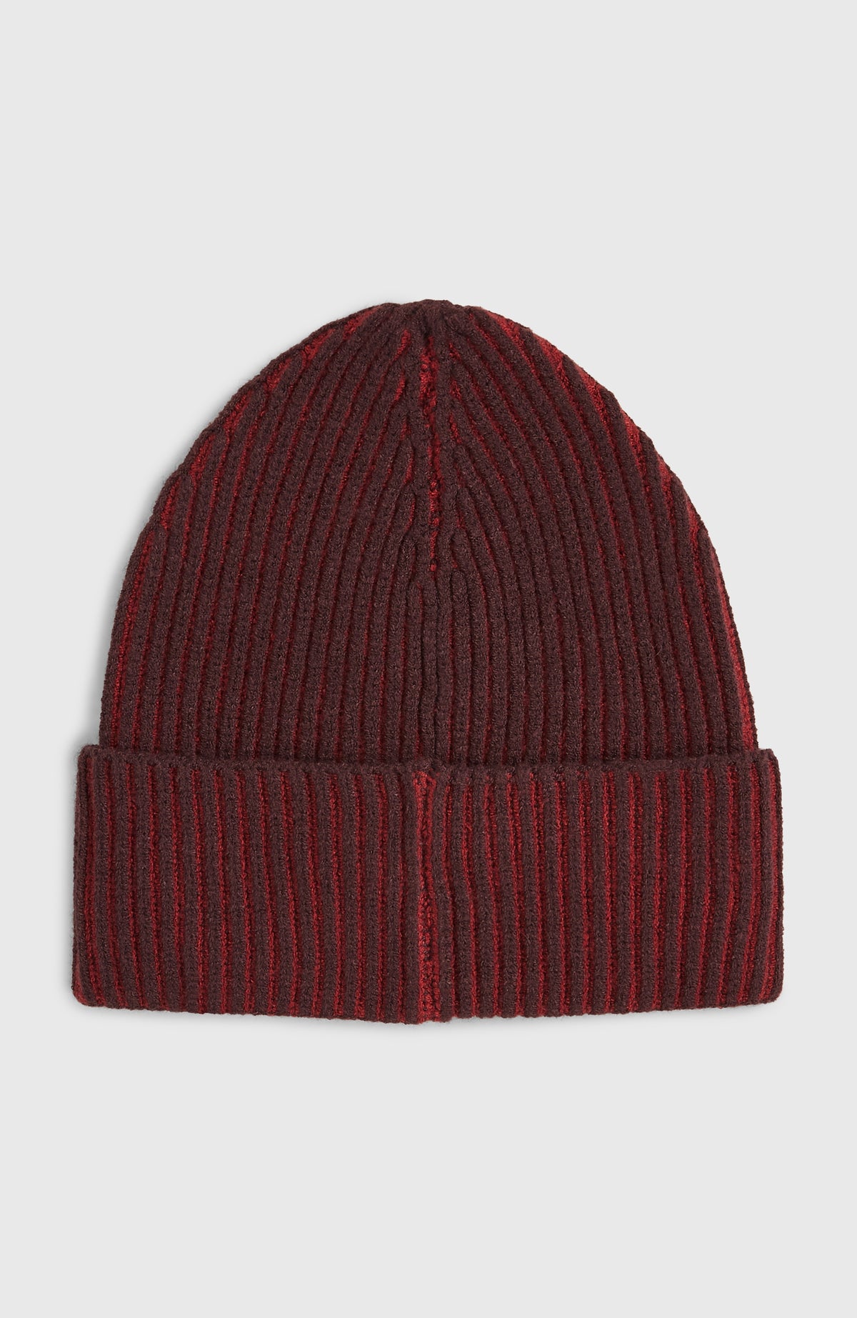 O'Riginals Beanie, orange, freigestellt von hinten ohne Logo-Patch