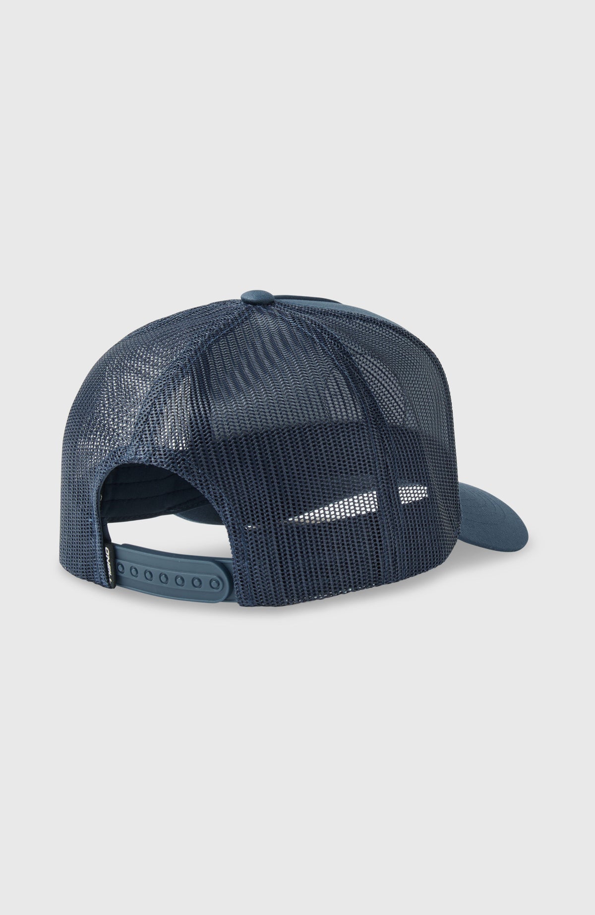 Retro Trucker Cap für Herren, blau, freigestellt von hinten mit Snapback-Verschluss