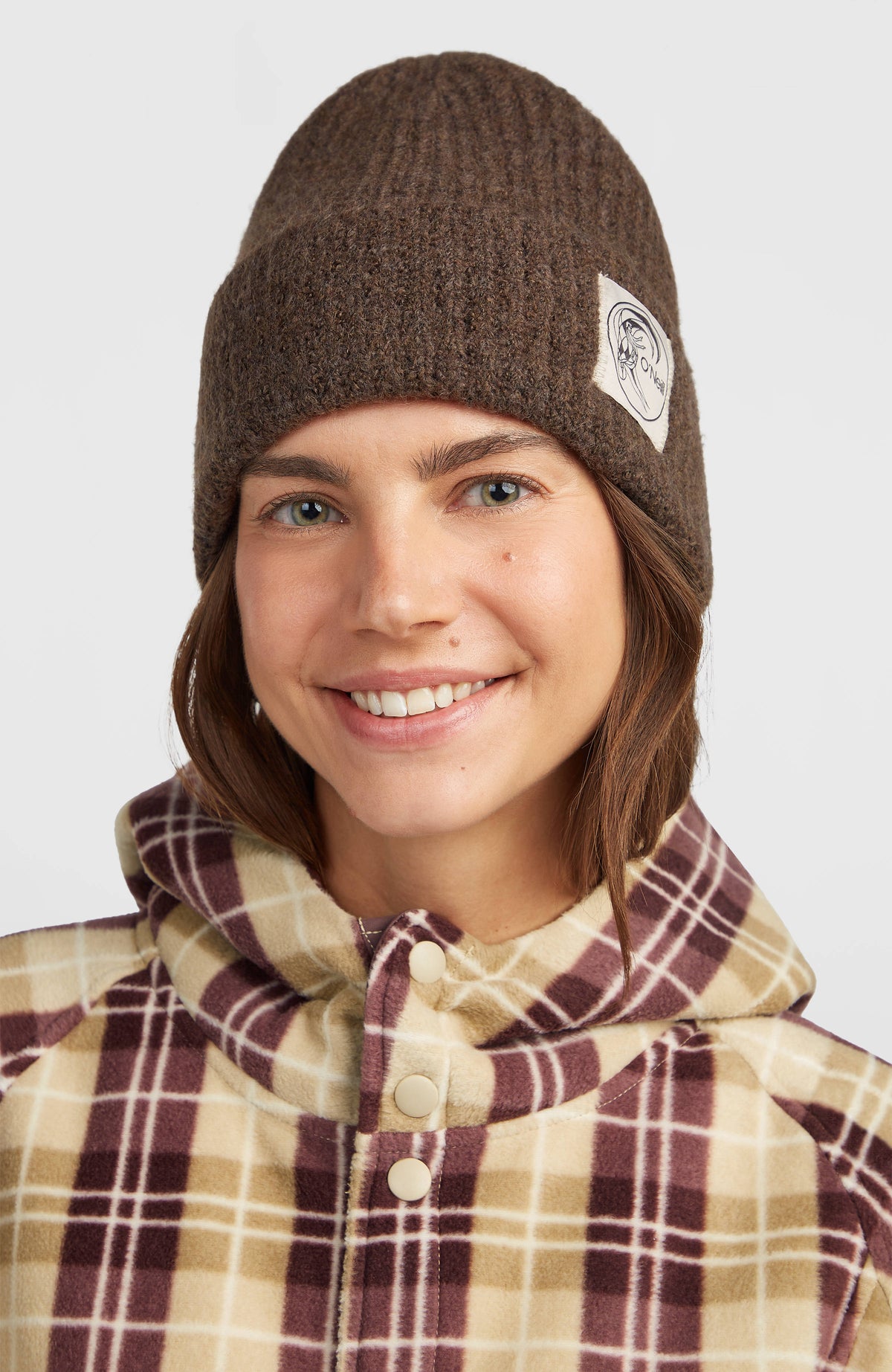 O'Riginals Beanie für Herren, lila, getragen am Model in frontaler Ansicht