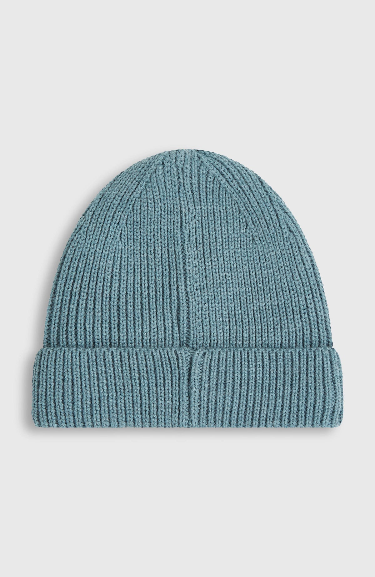 Bouncer Beanie Mütze für Herren, blau, freigestellt von hinten mit Naht am Umschlag