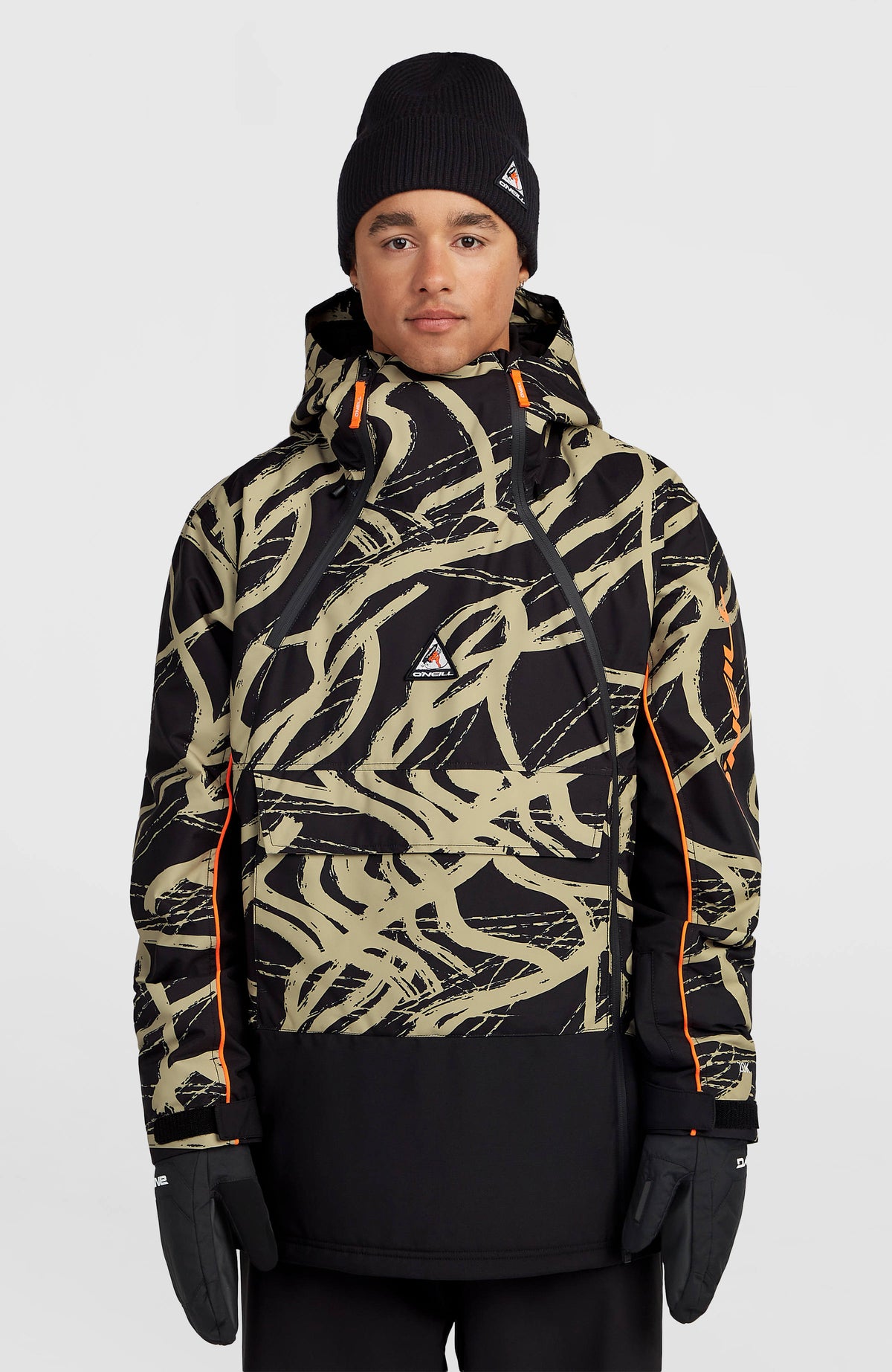 O'Neill FWC'Play Asymmetric Ski- und Snowboardjacke für Herren, beige mit Grafikmuster in Schwarz, Vorderansicht