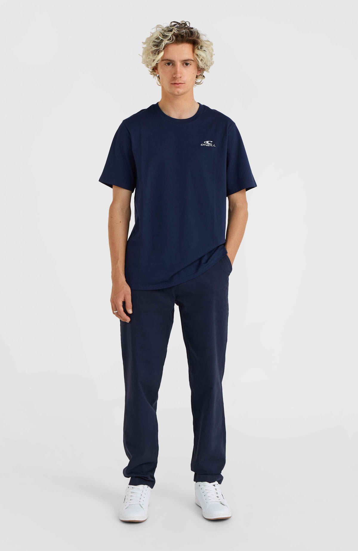 Essentials Chino-Hose | Outer Space