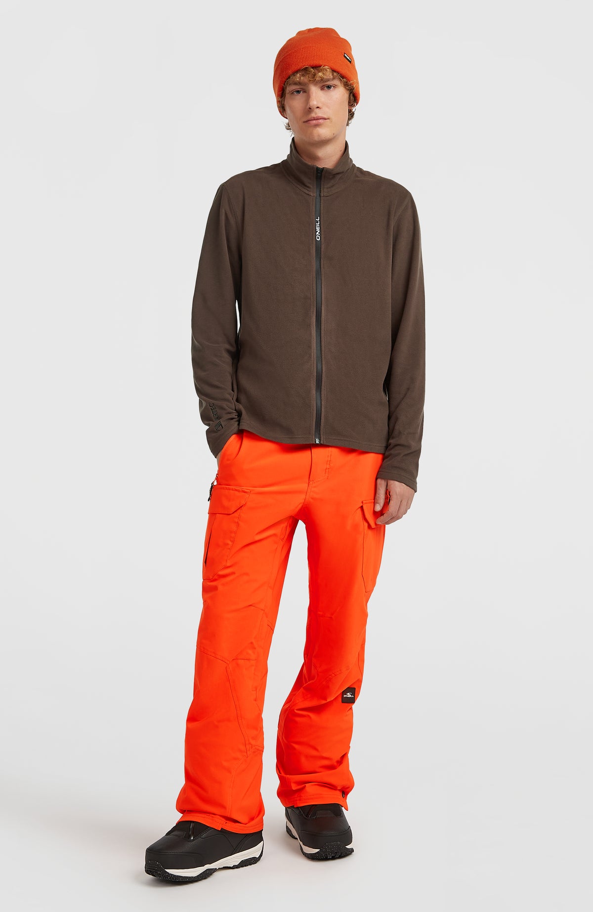 FWC'Peak Cargo-Skihose für Herren, rot, Ganzkörperansicht am Model