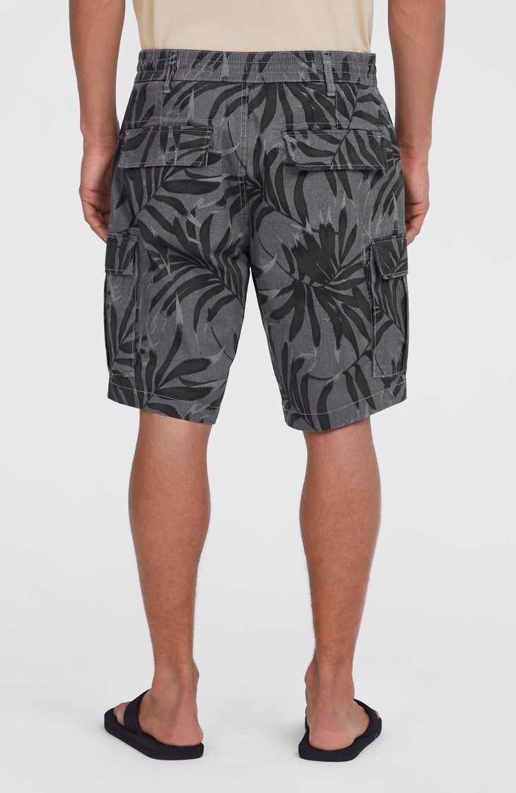 Essentials Cargo-Shorts | Black Dipped Leaves