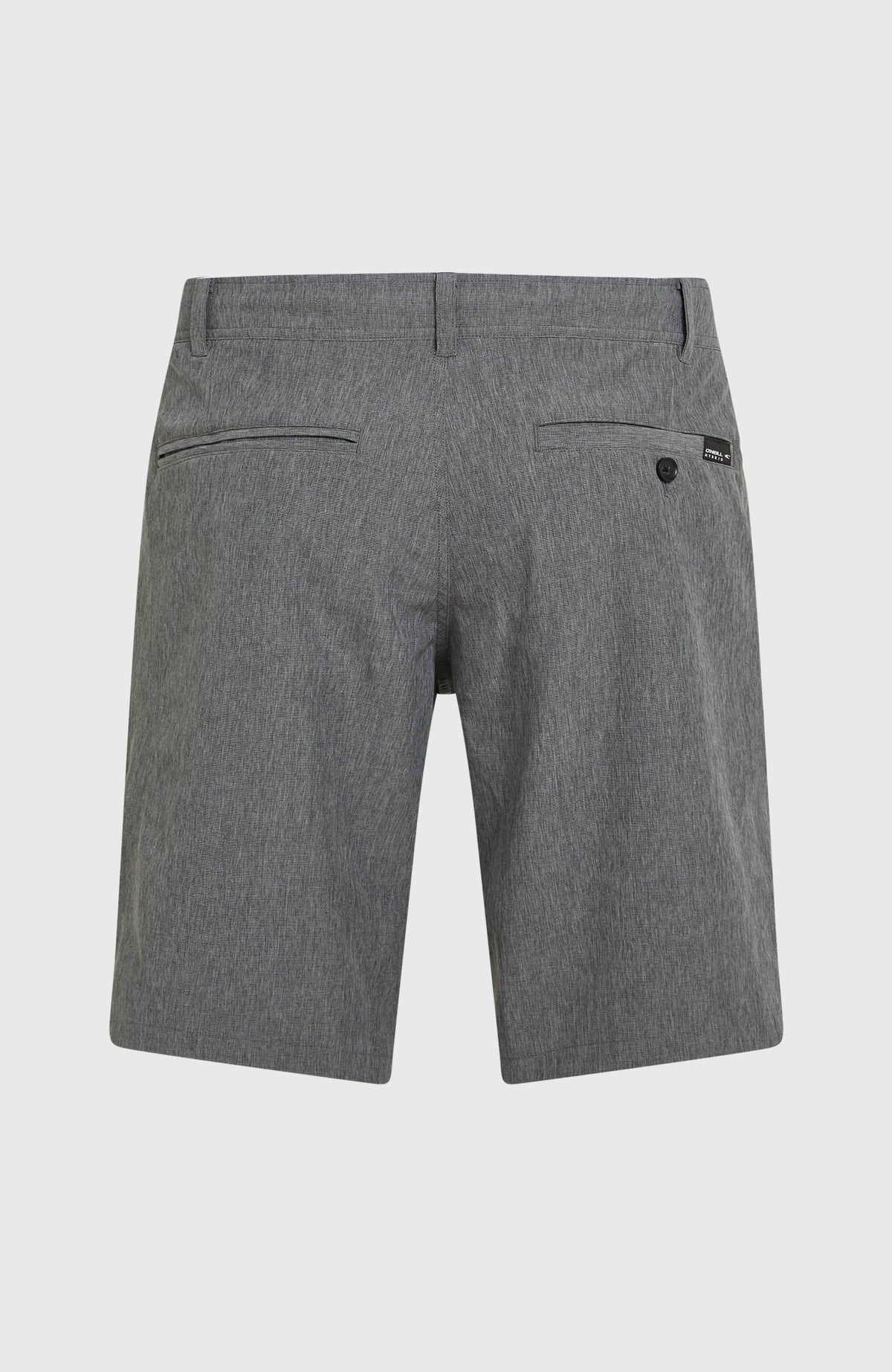Schwarze Hybrid 19" Melange Shorts für Herren, freigestellt von hinten mit zwei Paspeltaschen