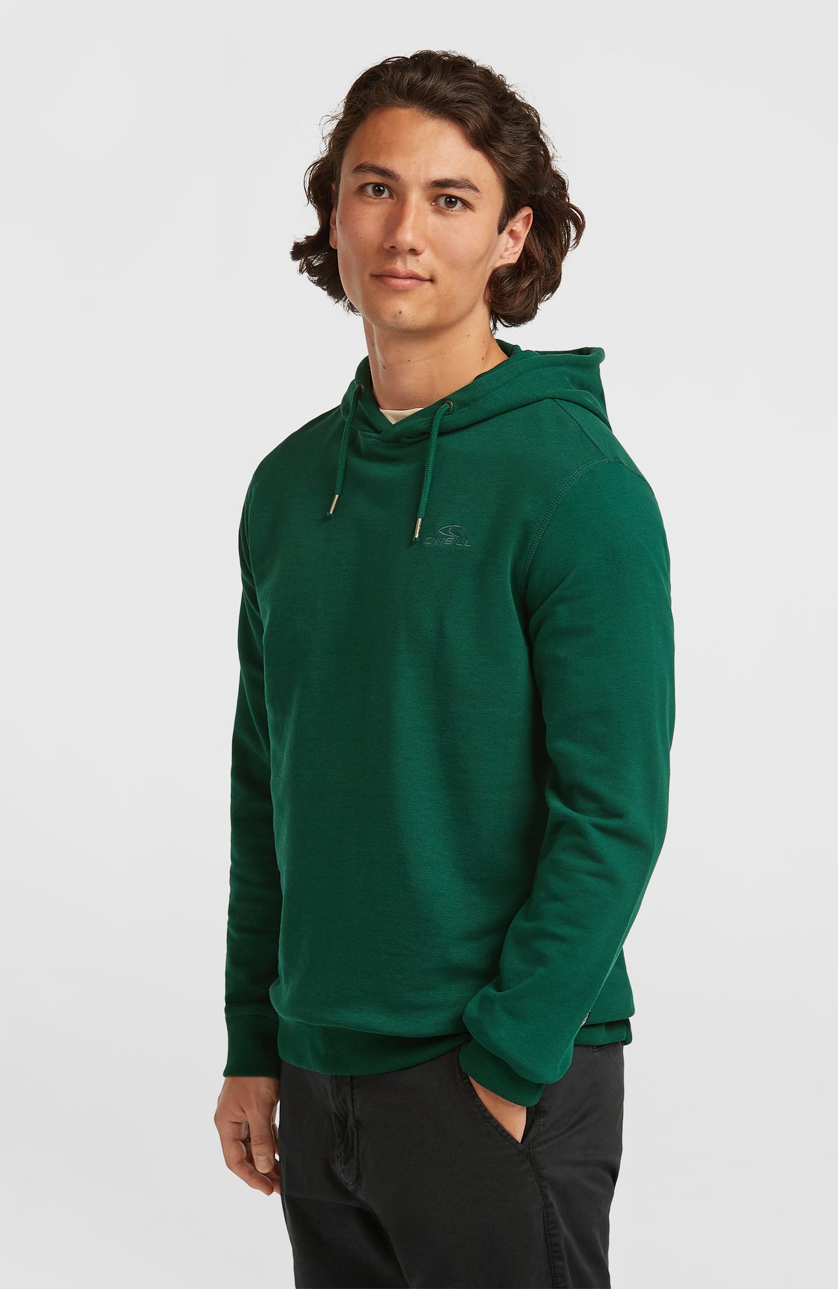 Small Logo Hoodie für Herren, grün, schräge Vorderansicht am Model