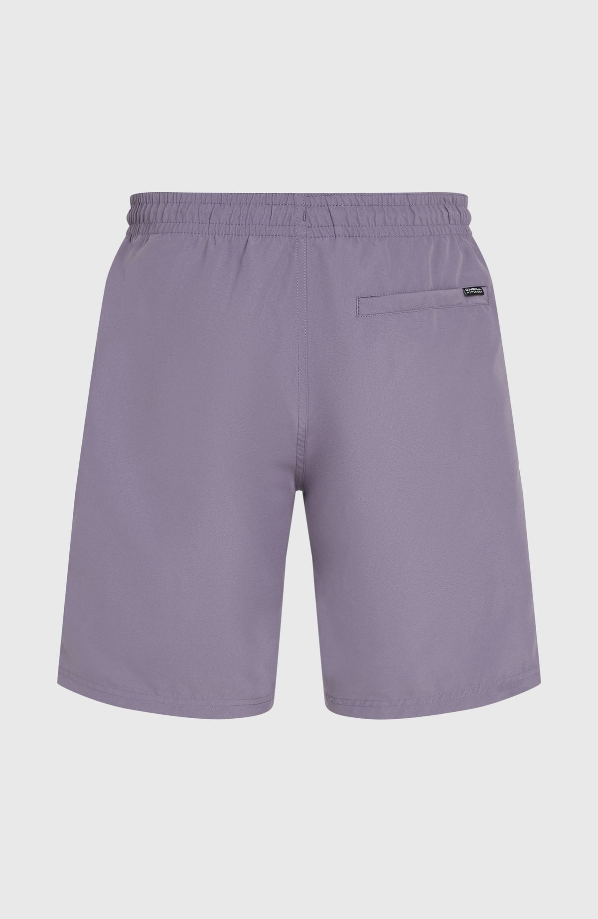 Retro 19'' Badehose für Herren, lila mit Logo-Print in Mintgrün, flach liegend von hinten mit Gesäßtasche