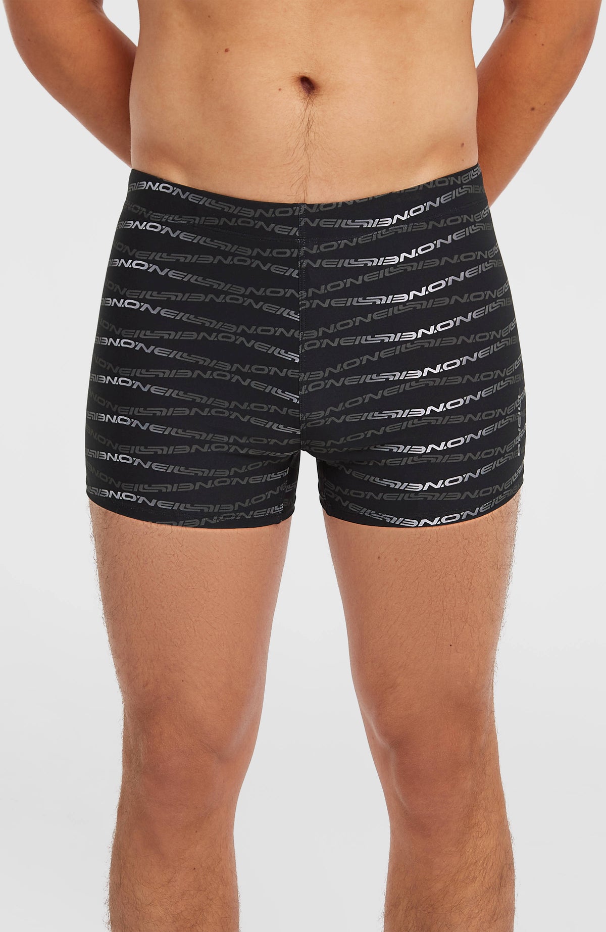 O'Neill Essentials All-Over-Print Racer Badehose für Herren, schwarz mit Logo-Print in Grau, Vorderansicht