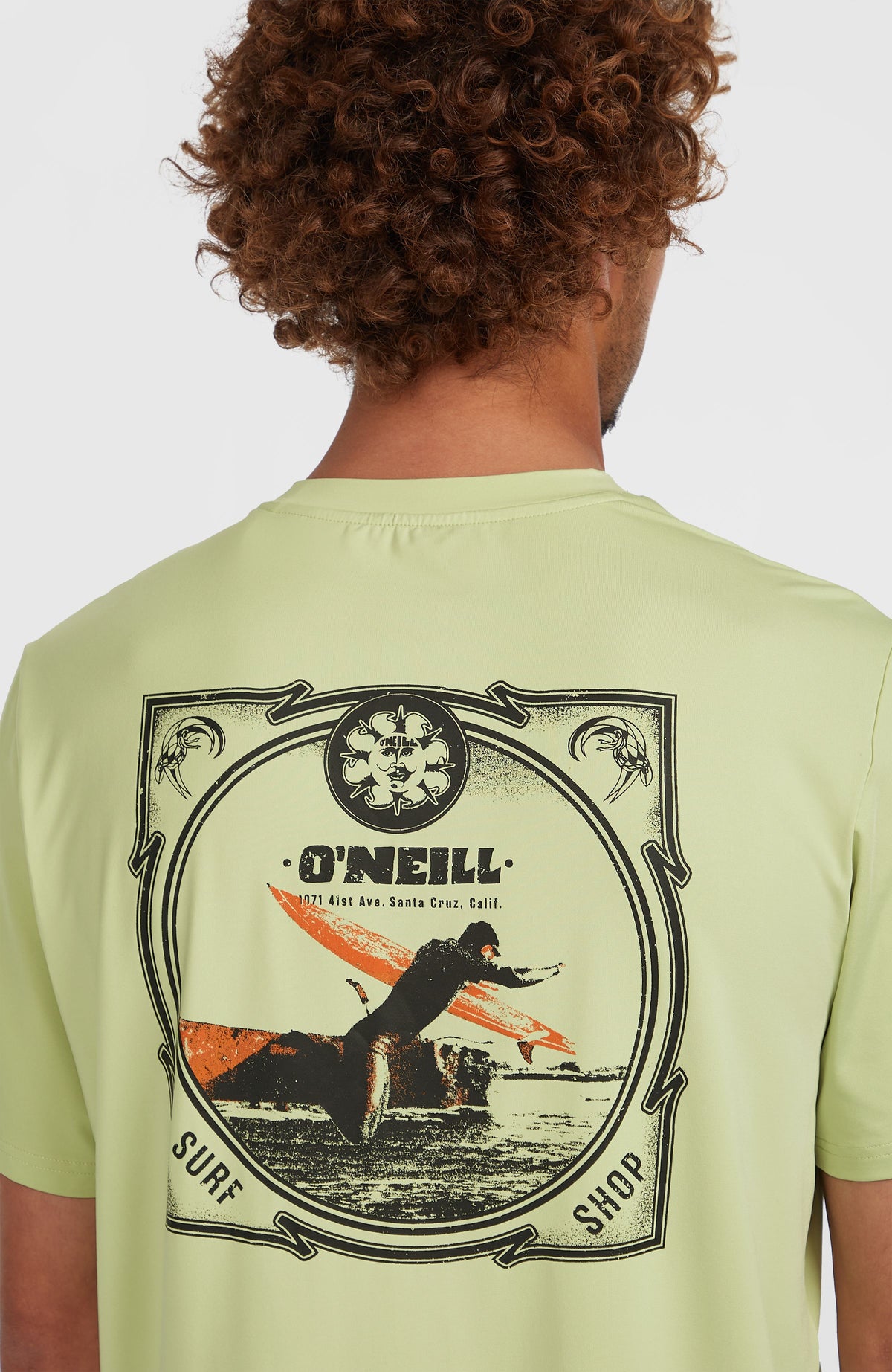 Nahaufnahme des Grafik-Prints, O'Riginals Hybrid T-Shirt, grün, getragen am Model