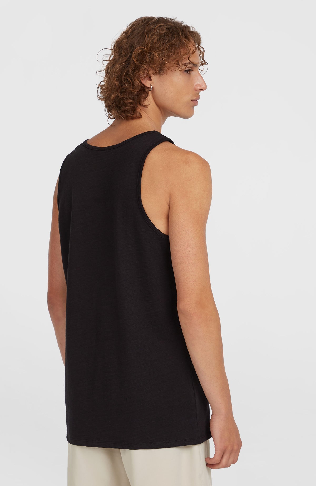 Slub Tanktop für Herren, schwarz, Rückansicht, getragen am Model