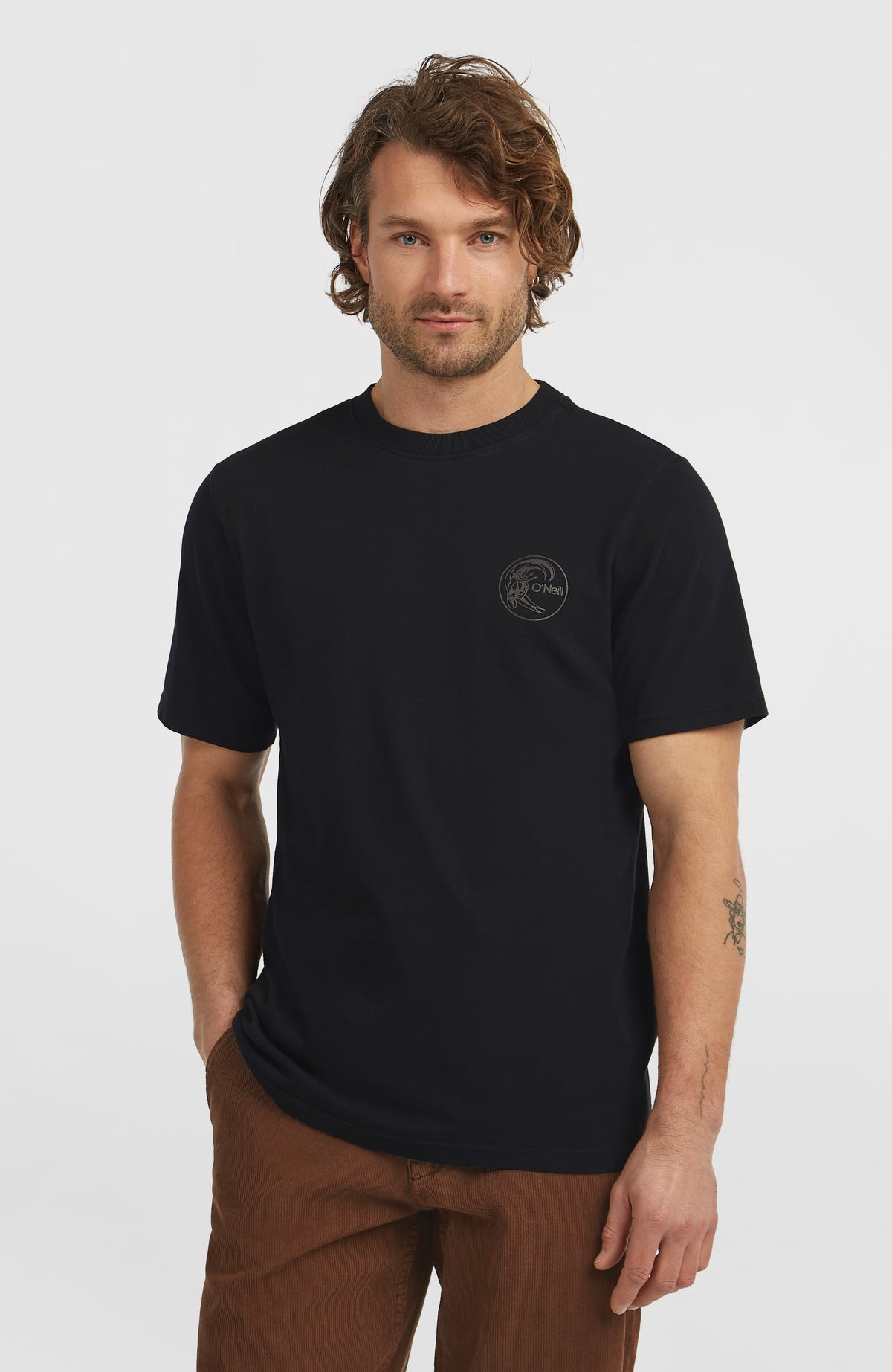 O'Neill O'Riginals Back-Print T-Shirt für Herren, schwarz mit Grafikprint in Grau, Vorderansicht am Model