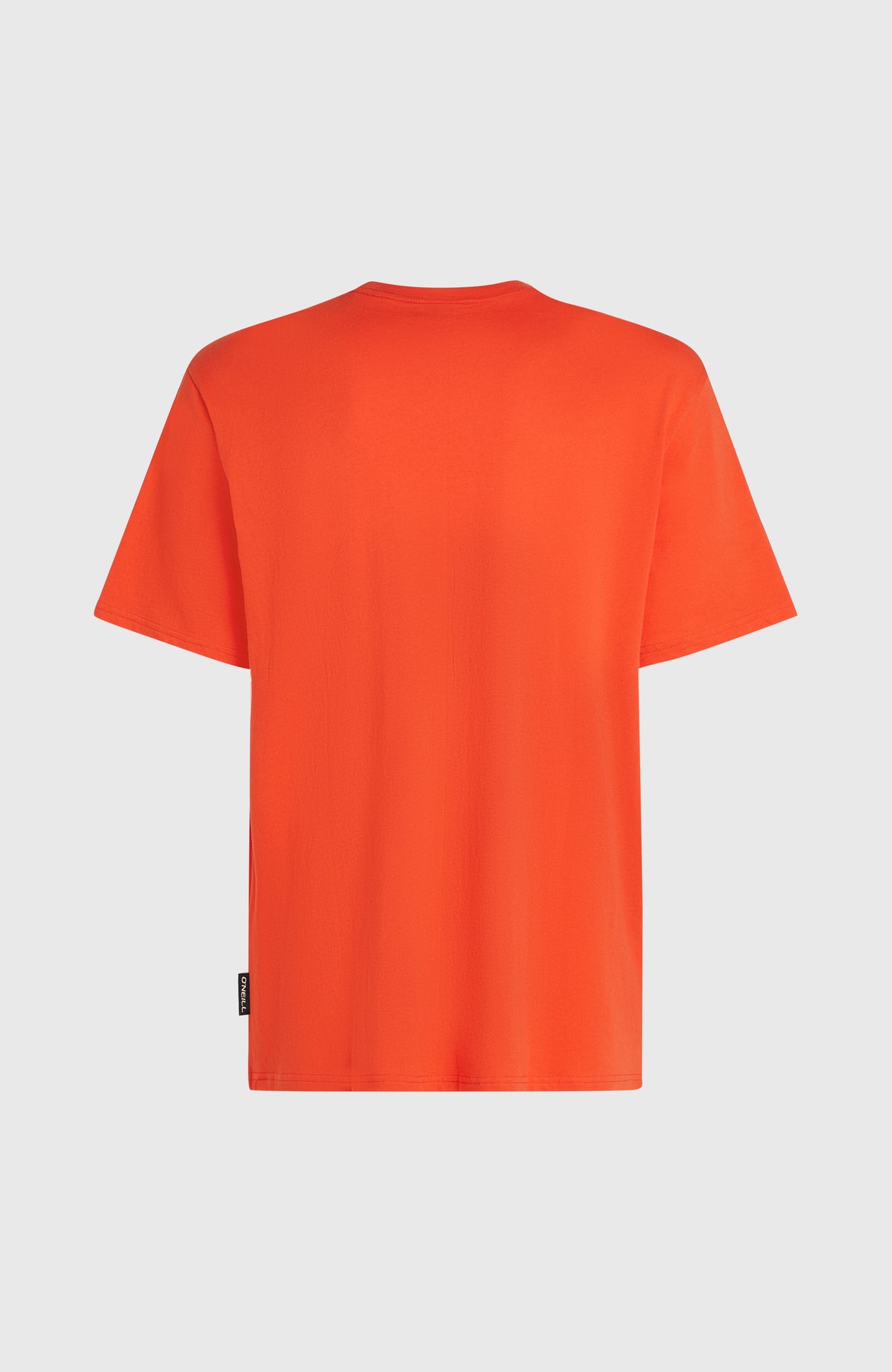 Muir T-Shirt für Herren, rot, freigestellt von hinten mit kleinem Flag-Label am Saum