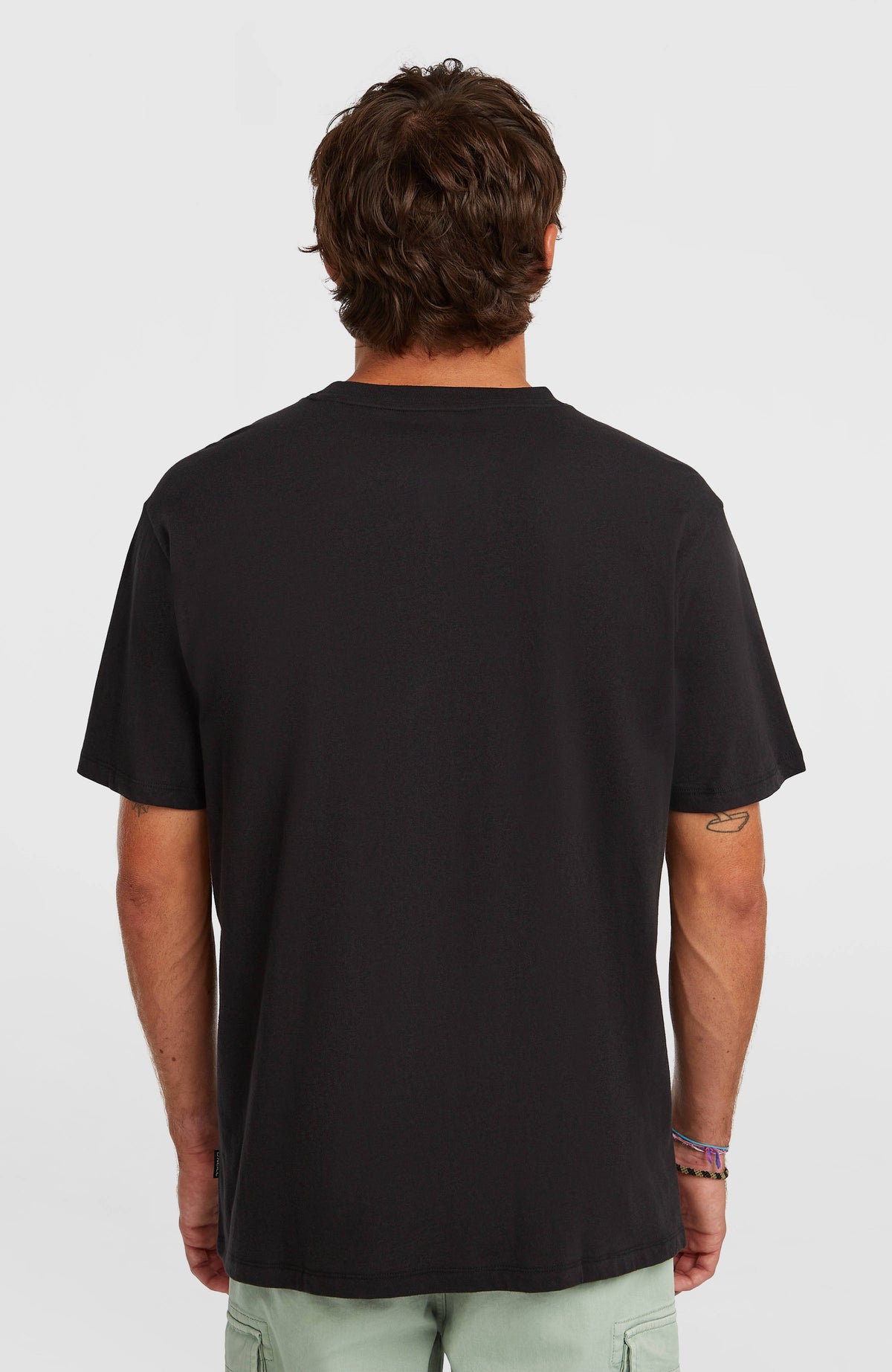 Chest Pocket T-Shirt für Herren, schwarz, Rückansicht am Model