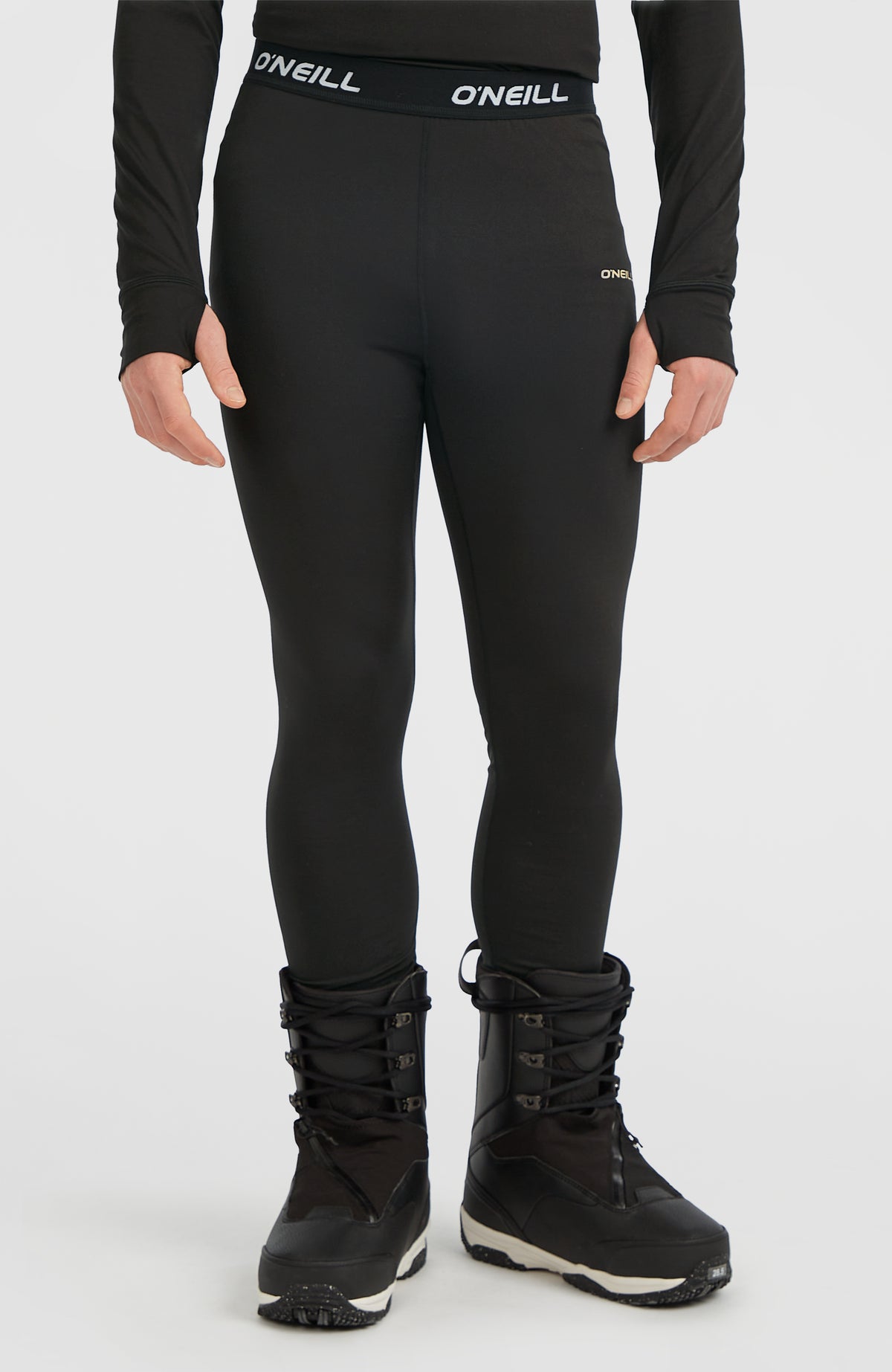 Thermounterhose für Herren, schwarz, frontale Ansicht am Model vom Bund abwärts