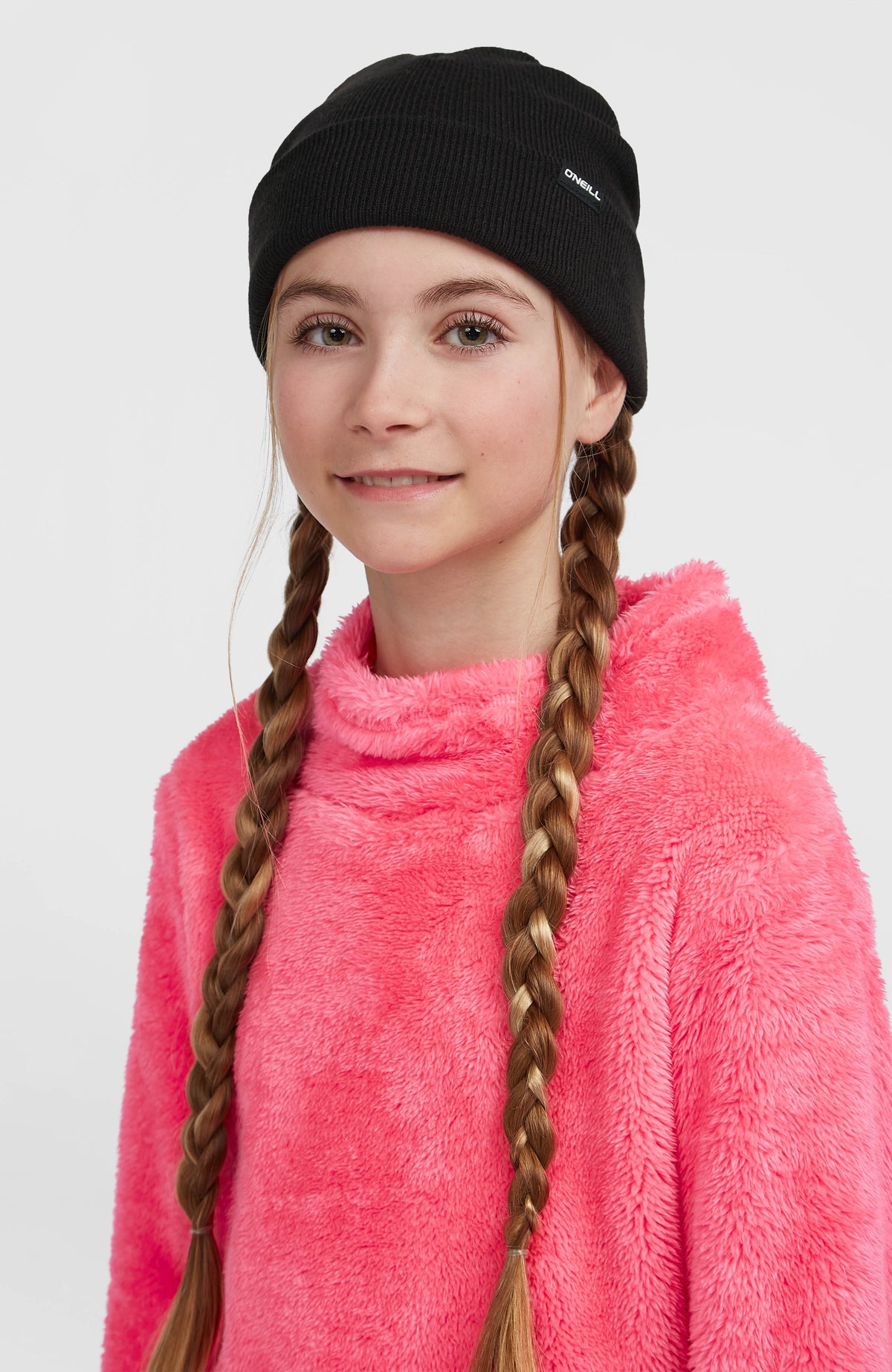 Kuscheliger FWC'Cruz Fleecepullover für Mädchen, pink, Nahaufnahme am Model mit Stehkragen
