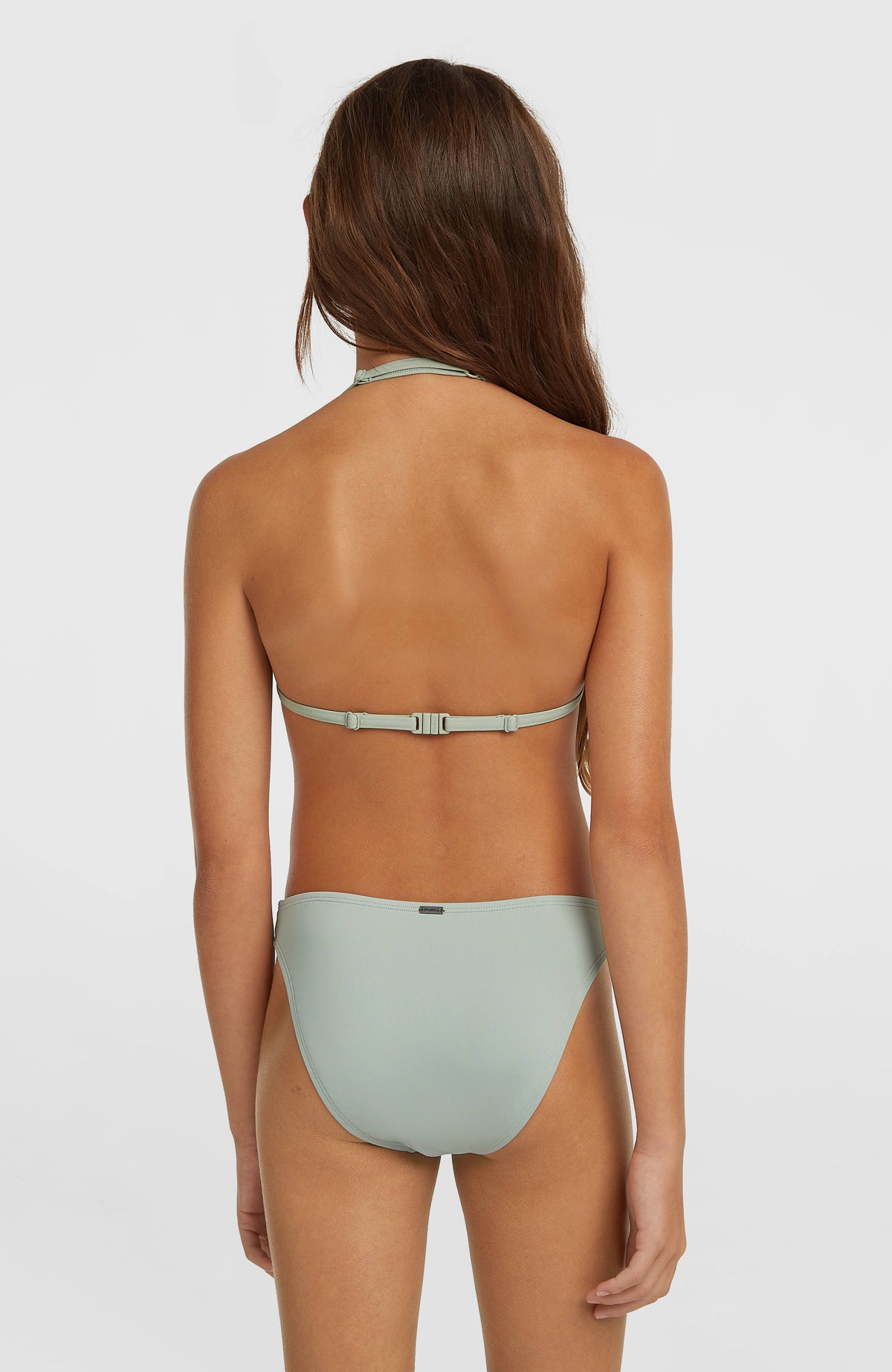 Essentials Triangel-Bikini-Set für Mädchen, grün, Rückansicht am Model mit Hakenverschluss
