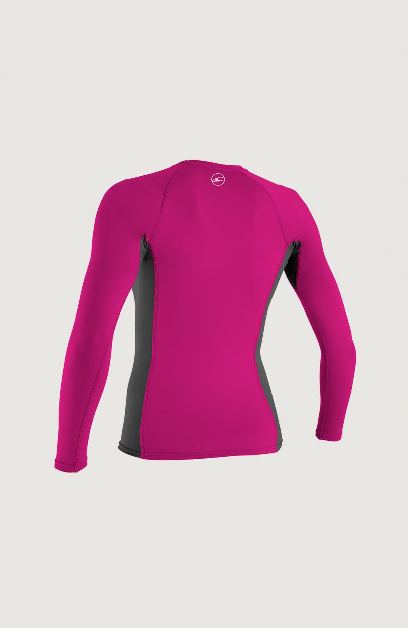 Skins Long Sleeve Crew Schwimmshirt für Mädchen, pink, freigestellt von hinten mit grauen Seiteneinsätzen