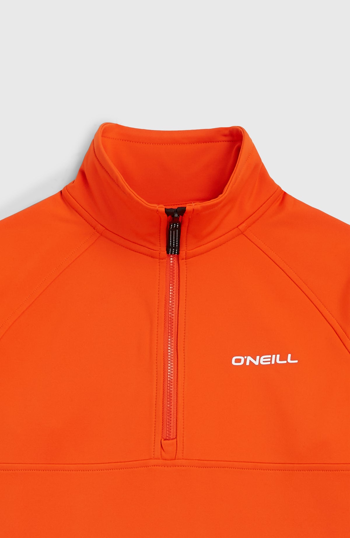 FWC'Cruz Fleecepullover für Jungen, rot, Nahaufnahme von Stehkragen, Reißverschluss und weißem Logo