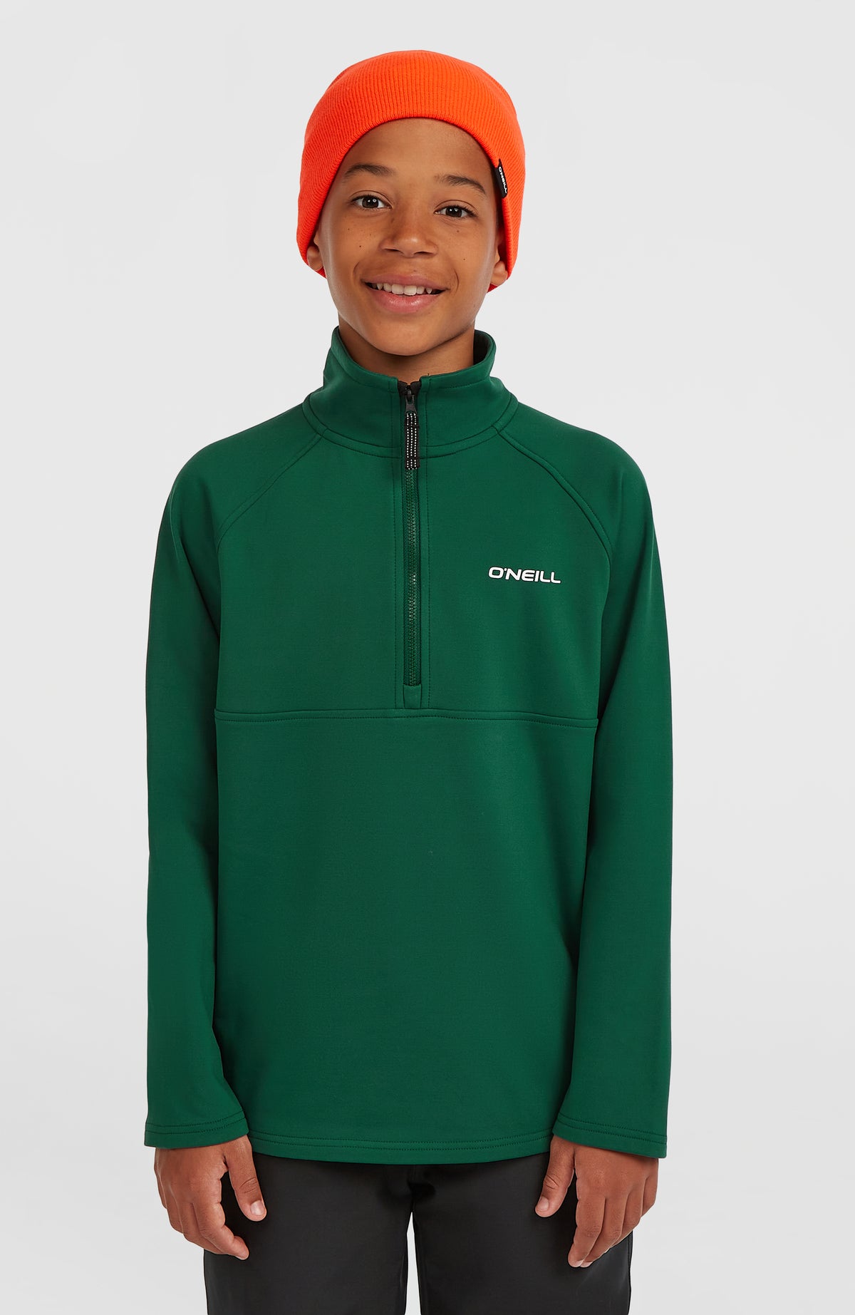 O'Neill FWC'Cruz Fleecepullover für Jungen, grün, Vorderansicht mit Stehkragen und kurzem Reißverschluss, am Model
