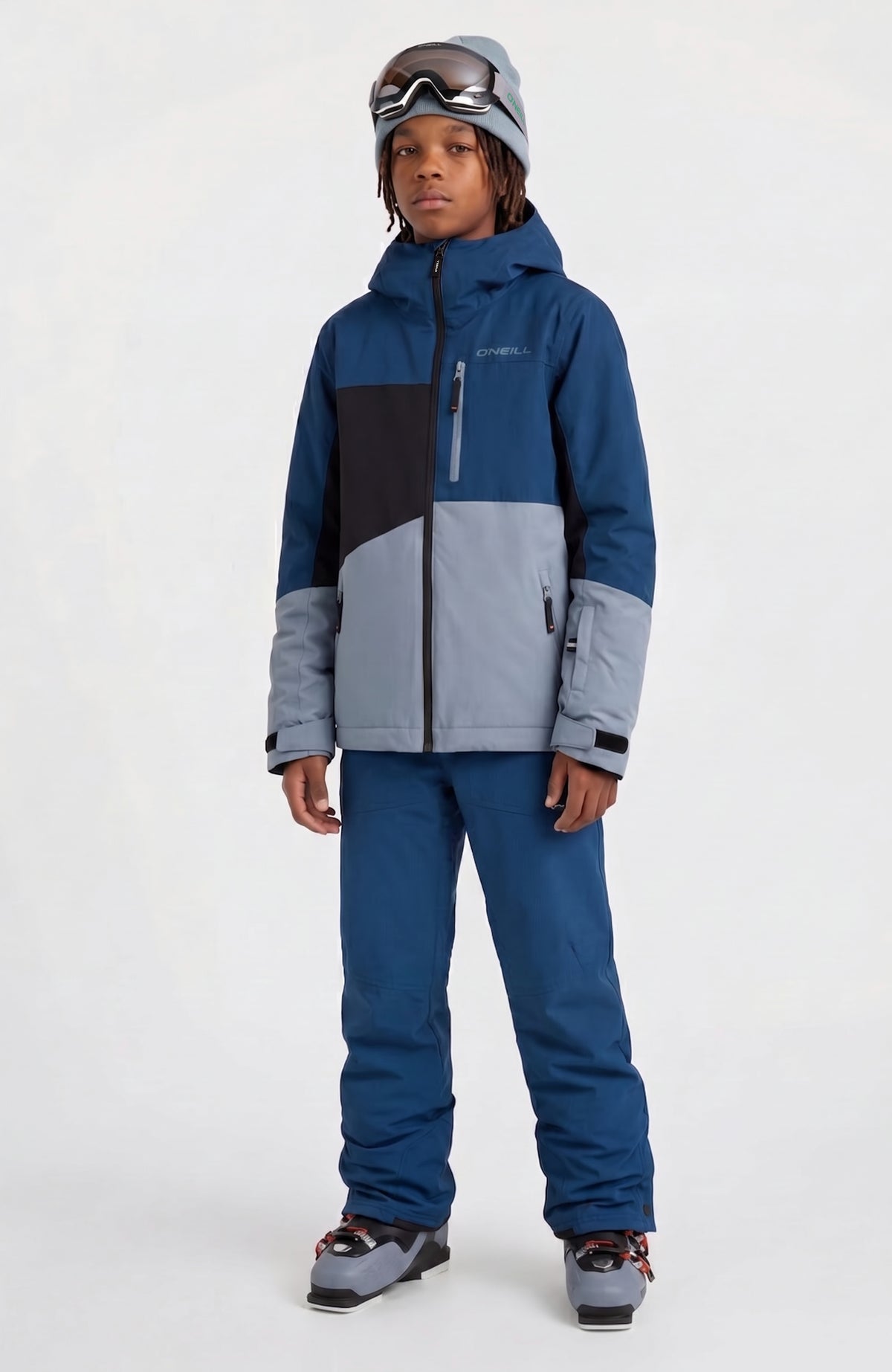 FWC'Cruz Triple Skijacke für Jungen, blau, Ganzkörperansicht getragen am Model in Skihose und Skischuhen