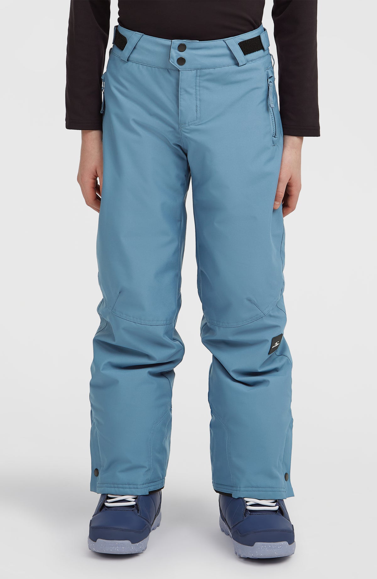 FWC'Cruz Skihose für Jungen, blau, Vorderansicht am Model mit Druckknöpfen am Bund