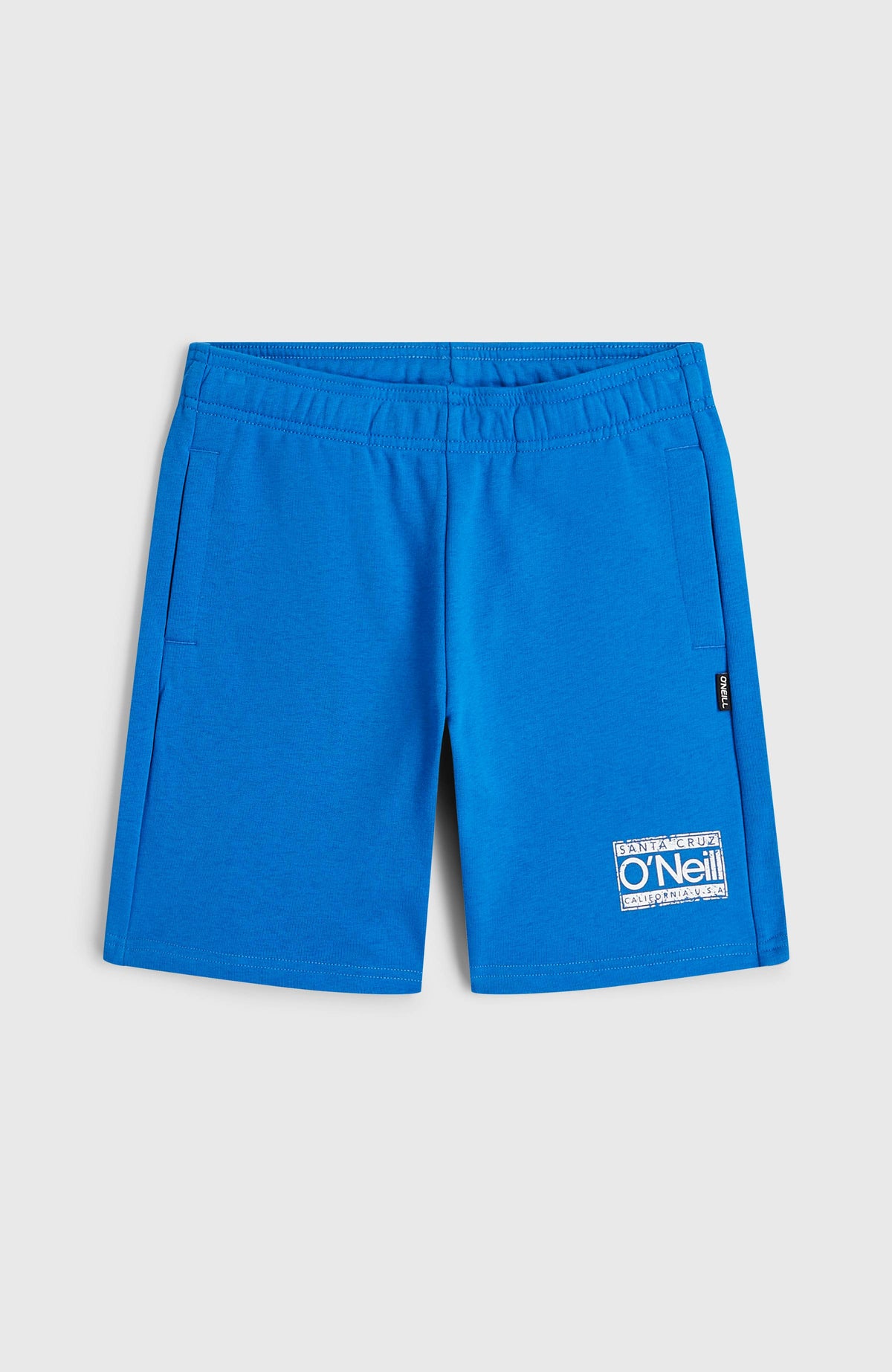 Cali Sweatshorts für Jungen, blau mit Logo-Print in Weiß, flach liegend von vorne mit elastischem Bund