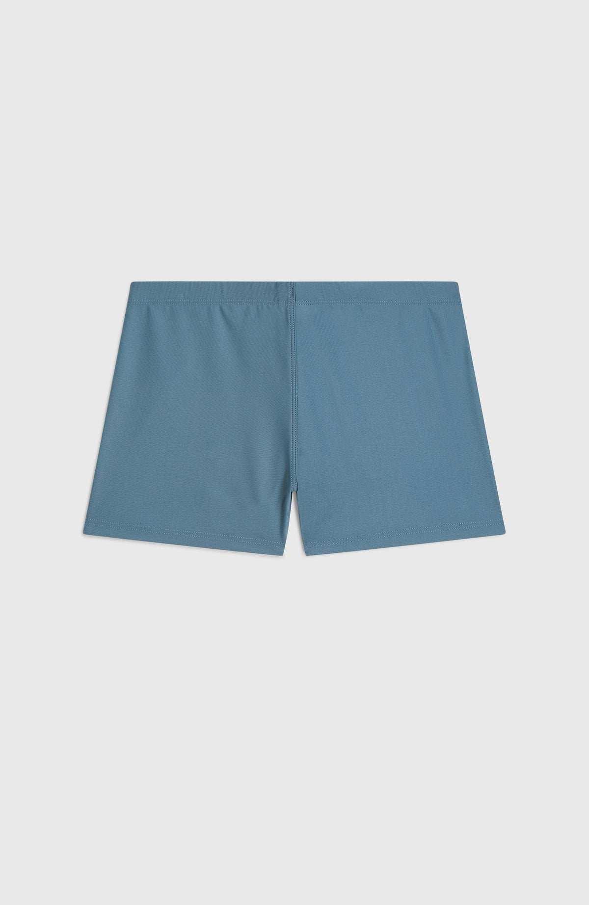 Racer Badehose für Jungen, blau, flach liegend von hinten mit sichtbarer Mittelnaht