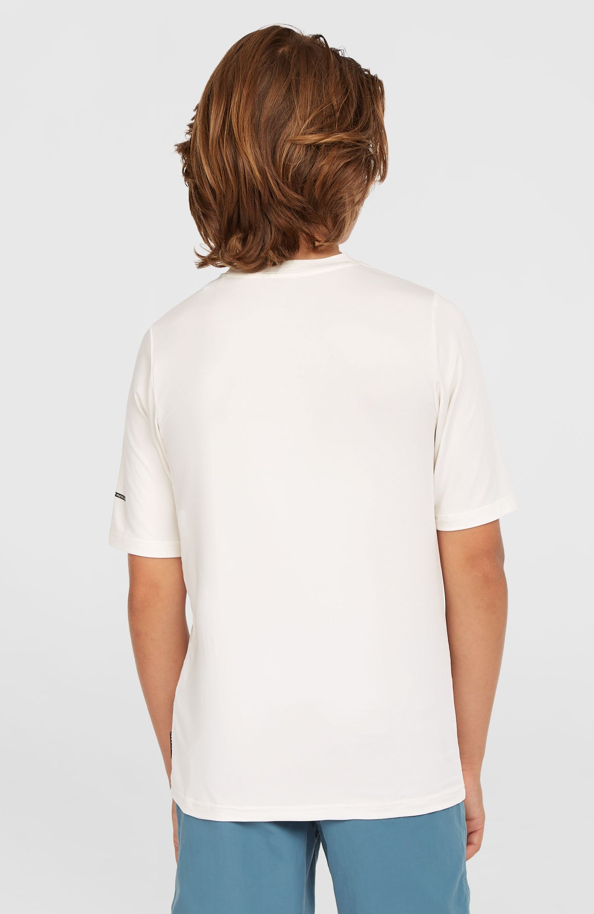 Weißes Hybrid T-Shirt für Jungen, Rückansicht am Model