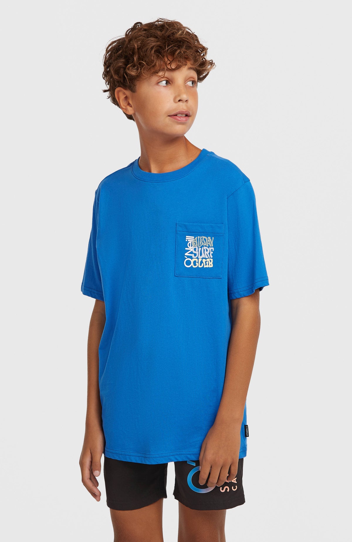 O'Neill Chest Pocket T-Shirt für Jungen, blau, Vorderansicht getragen am Model mit aufgesetzter Tasche